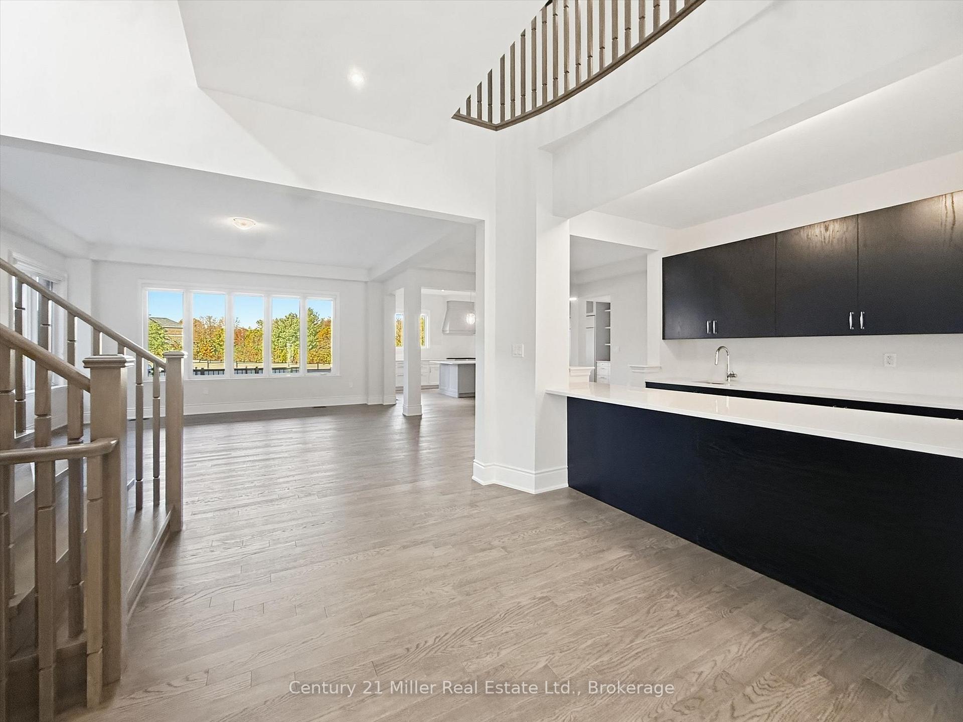 Photo 5 of 2339 Hyacinth Crescent, Oakville, Glen Abbey — HOMEH