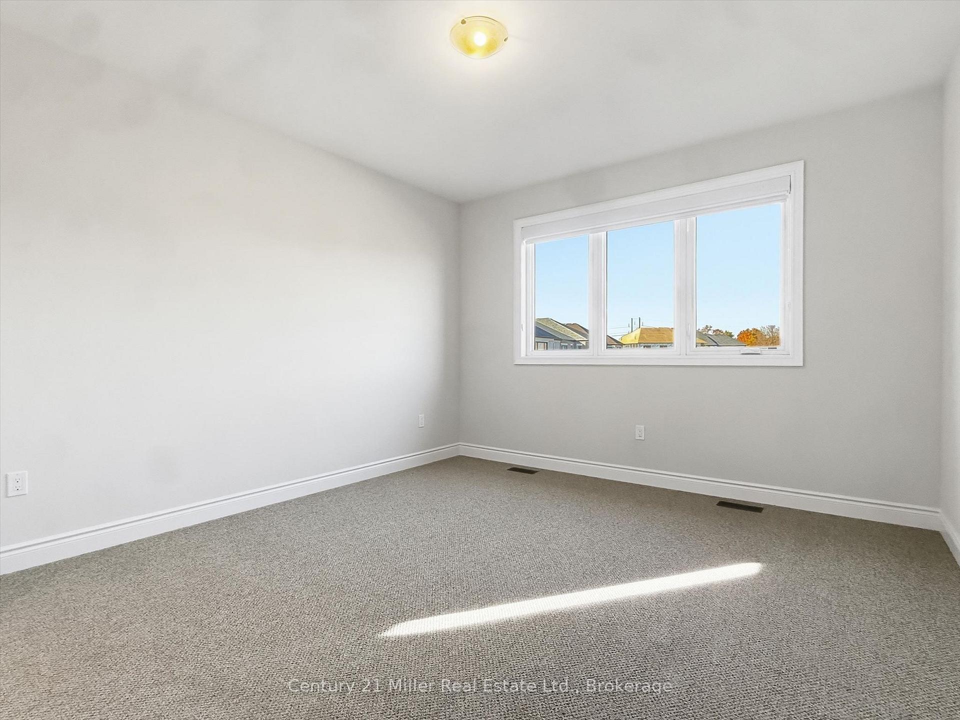 Photo 37 of 2339 Hyacinth Crescent, Oakville, Glen Abbey — HOMEH
