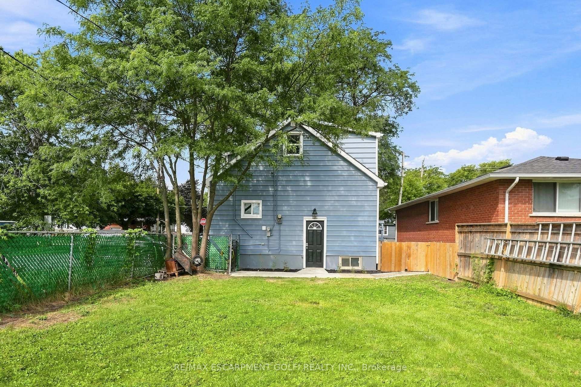 Photo 16 of Unit 1, 177 Pelham Road, St. Catharines, Western Hill — HOMEH