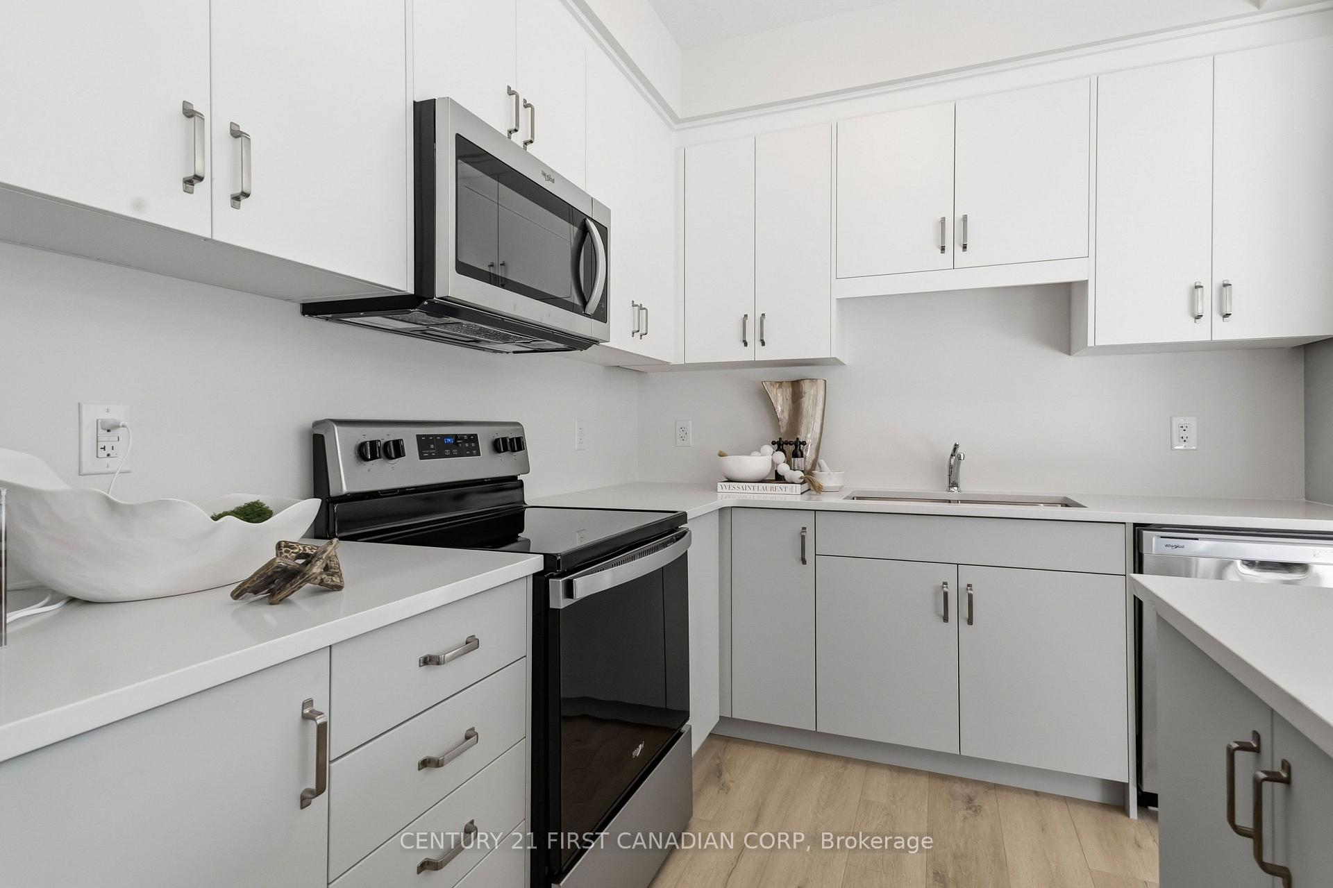 Photo 9 of 6905 Heathwoods Avenue, London, South V — HOMEH