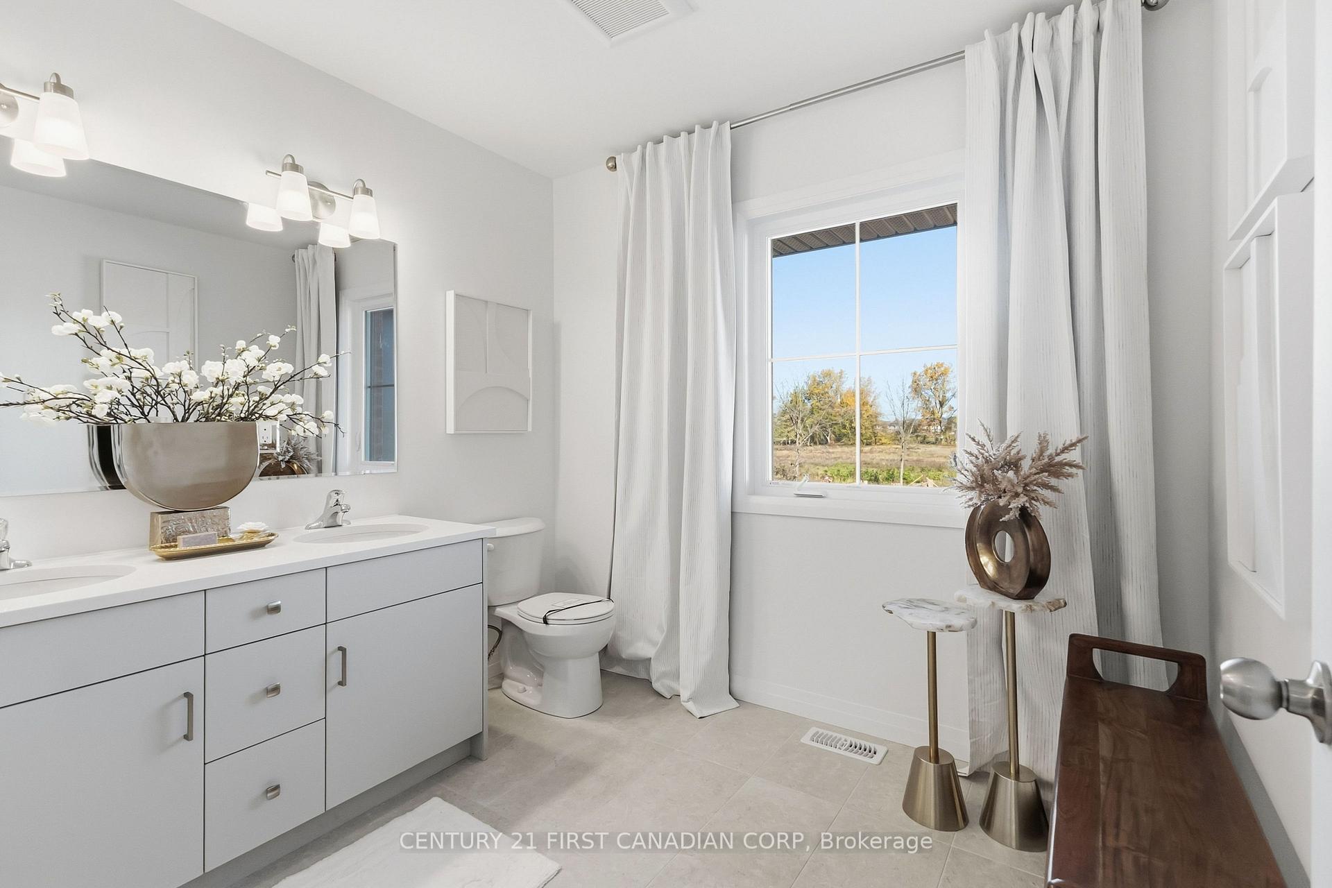 Photo 18 of 6905 Heathwoods Avenue, London, South V — HOMEH
