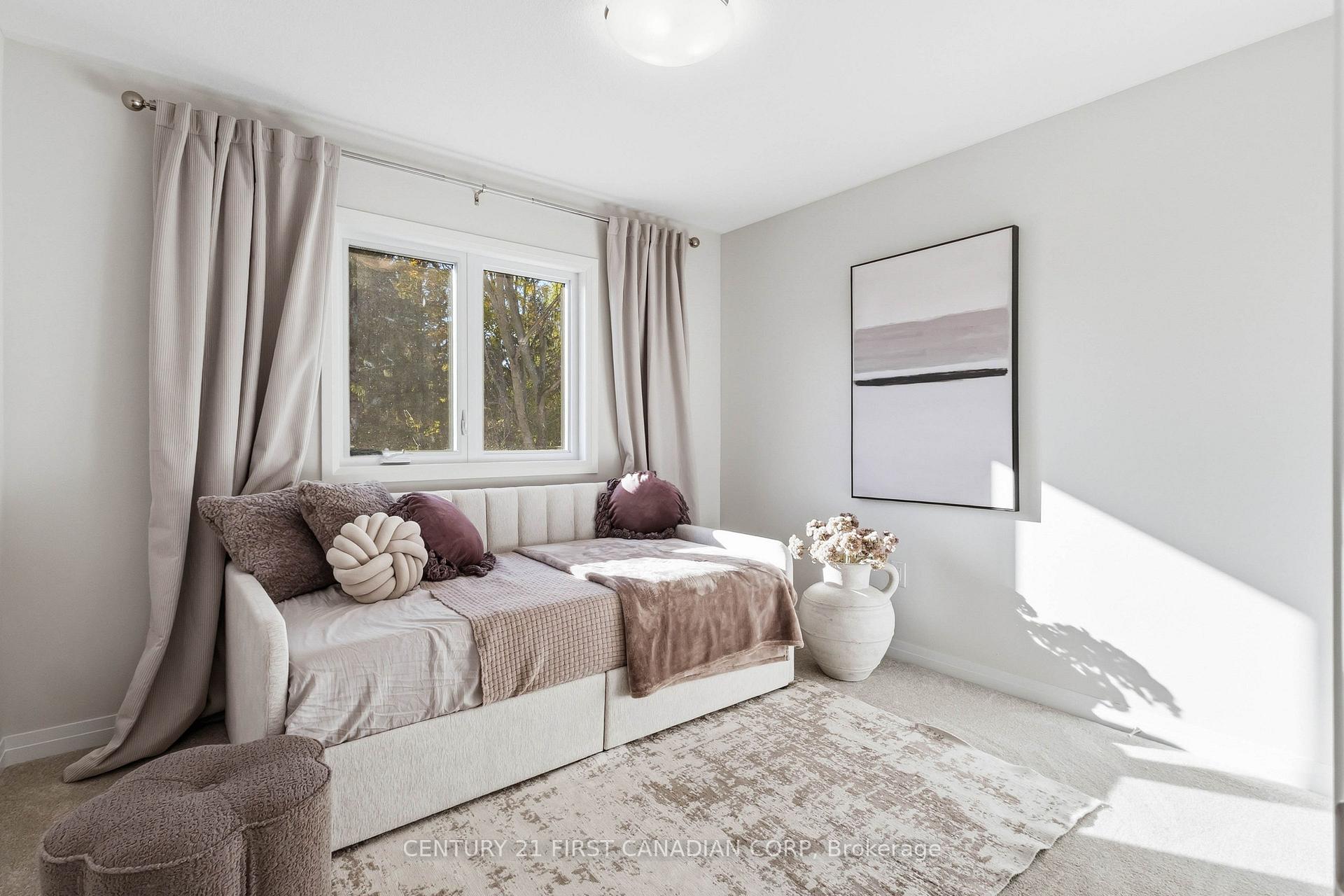 Photo 21 of 6905 Heathwoods Avenue, London, South V — HOMEH