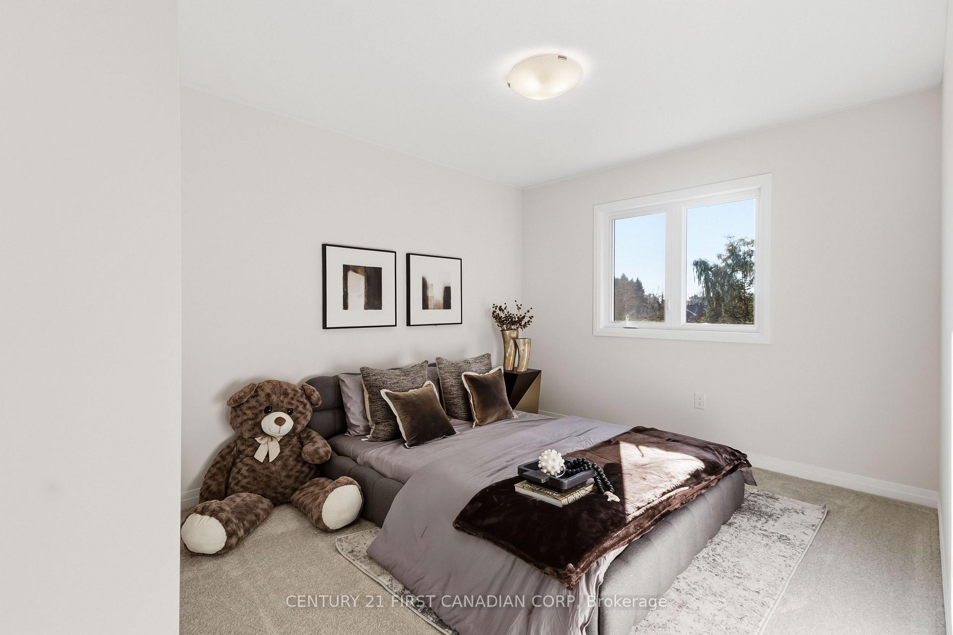 Photo 23 of 6905 Heathwoods Avenue, London, South V — HOMEH