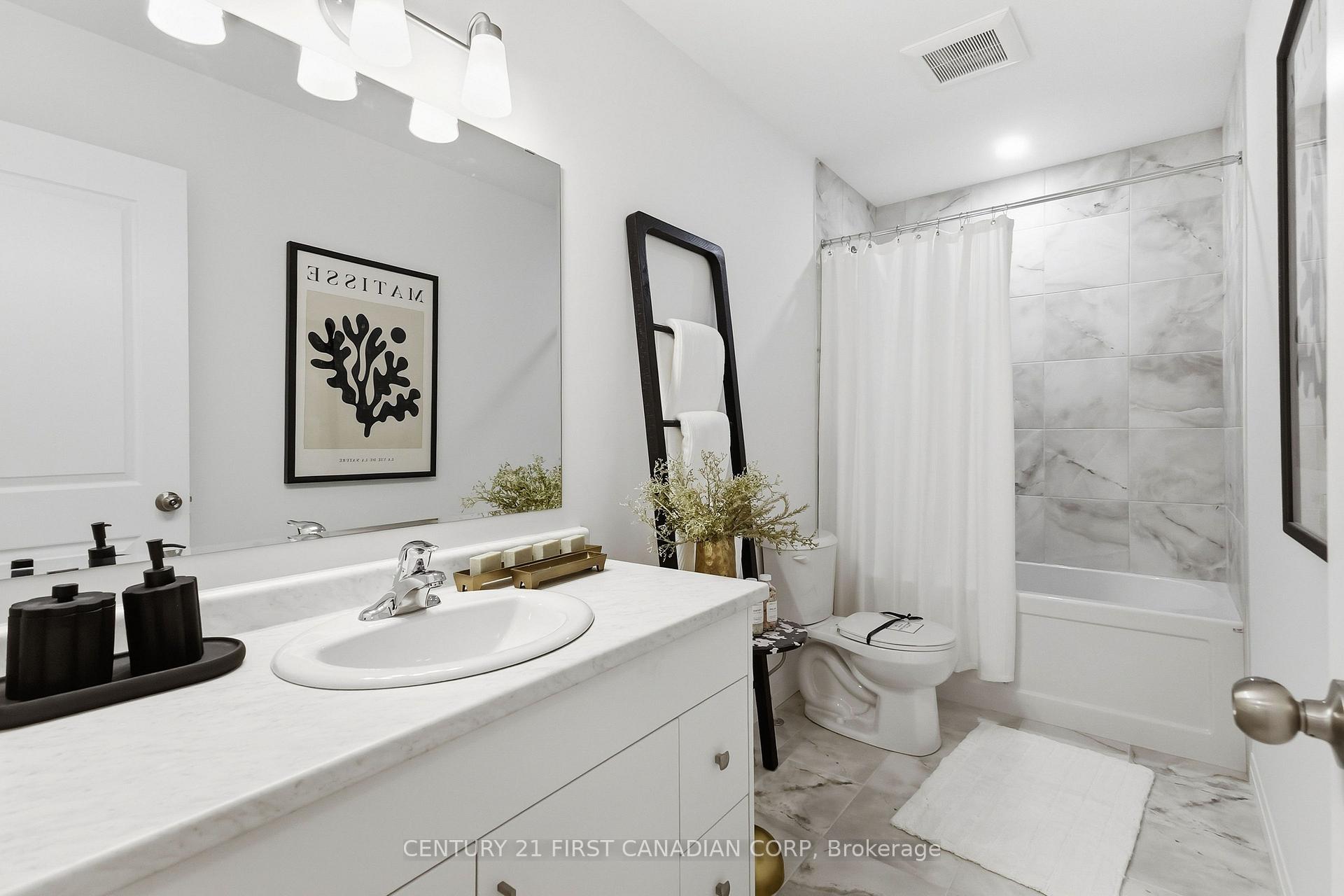 Photo 25 of 6905 Heathwoods Avenue, London, South V — HOMEH
