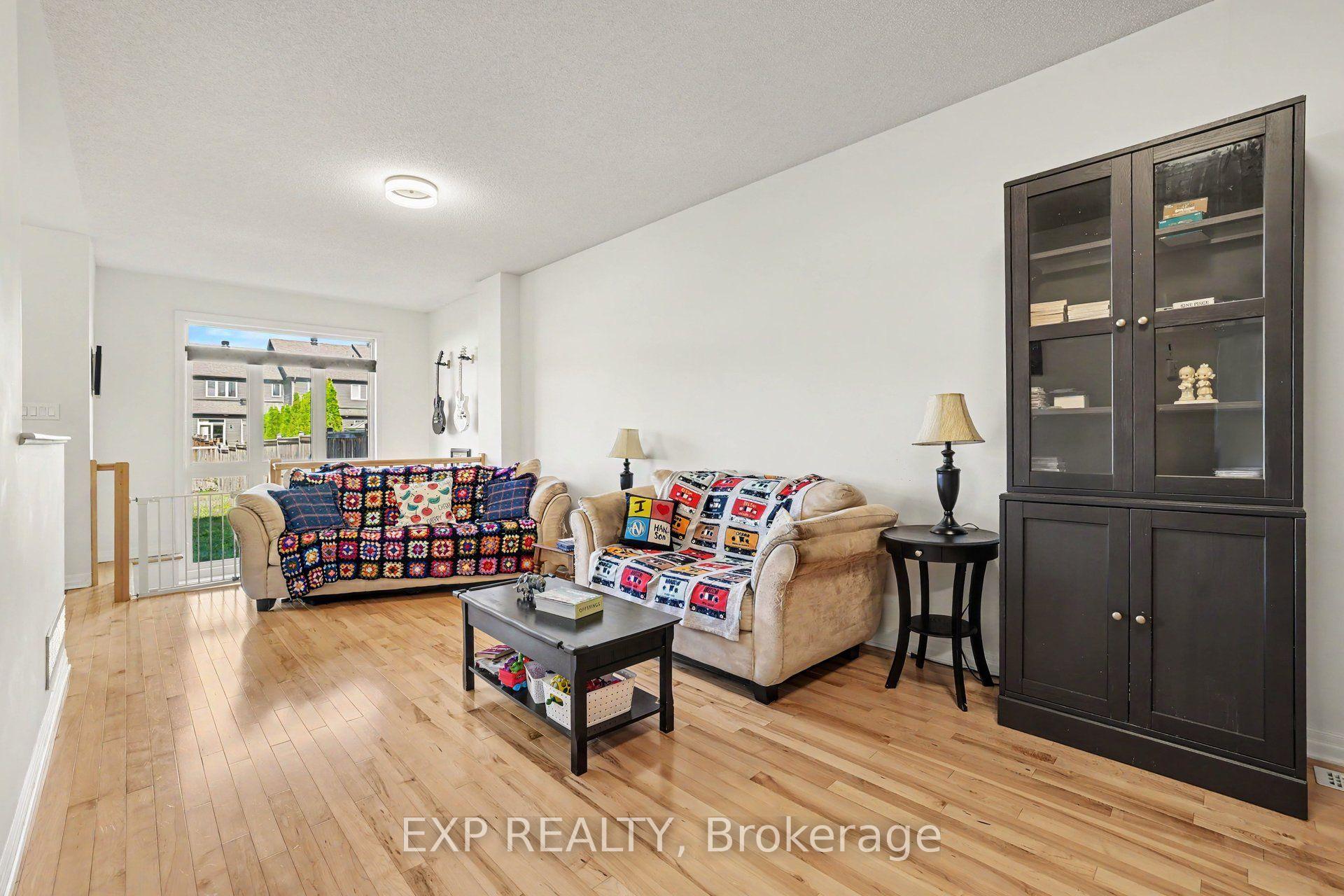 Photo 7 of 115 Hawkshaw Crescent, Ottawa, Barrhaven - Cedargrove/Fraserdale — HOMEH