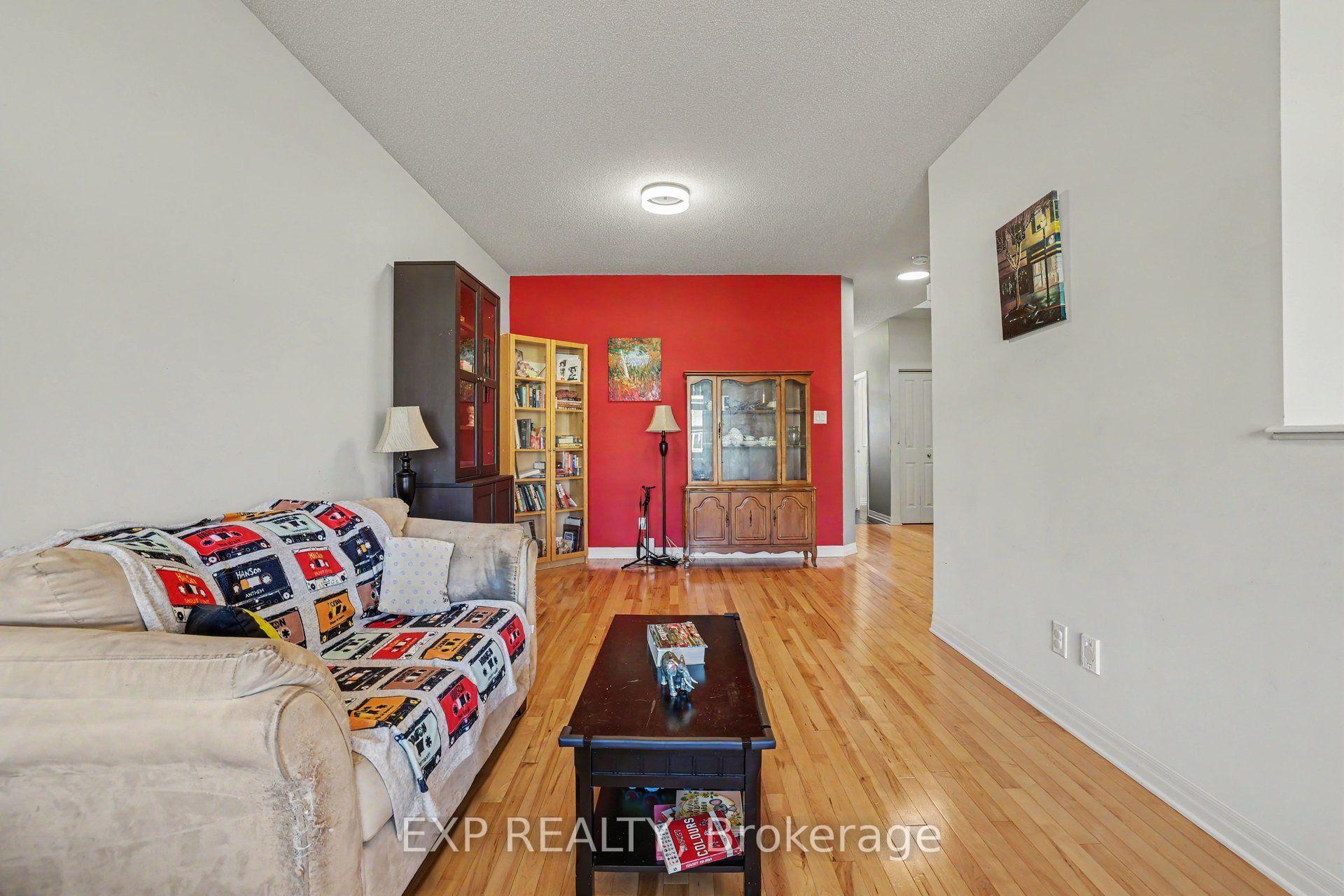Photo 8 of 115 Hawkshaw Crescent, Ottawa, Barrhaven - Cedargrove/Fraserdale — HOMEH