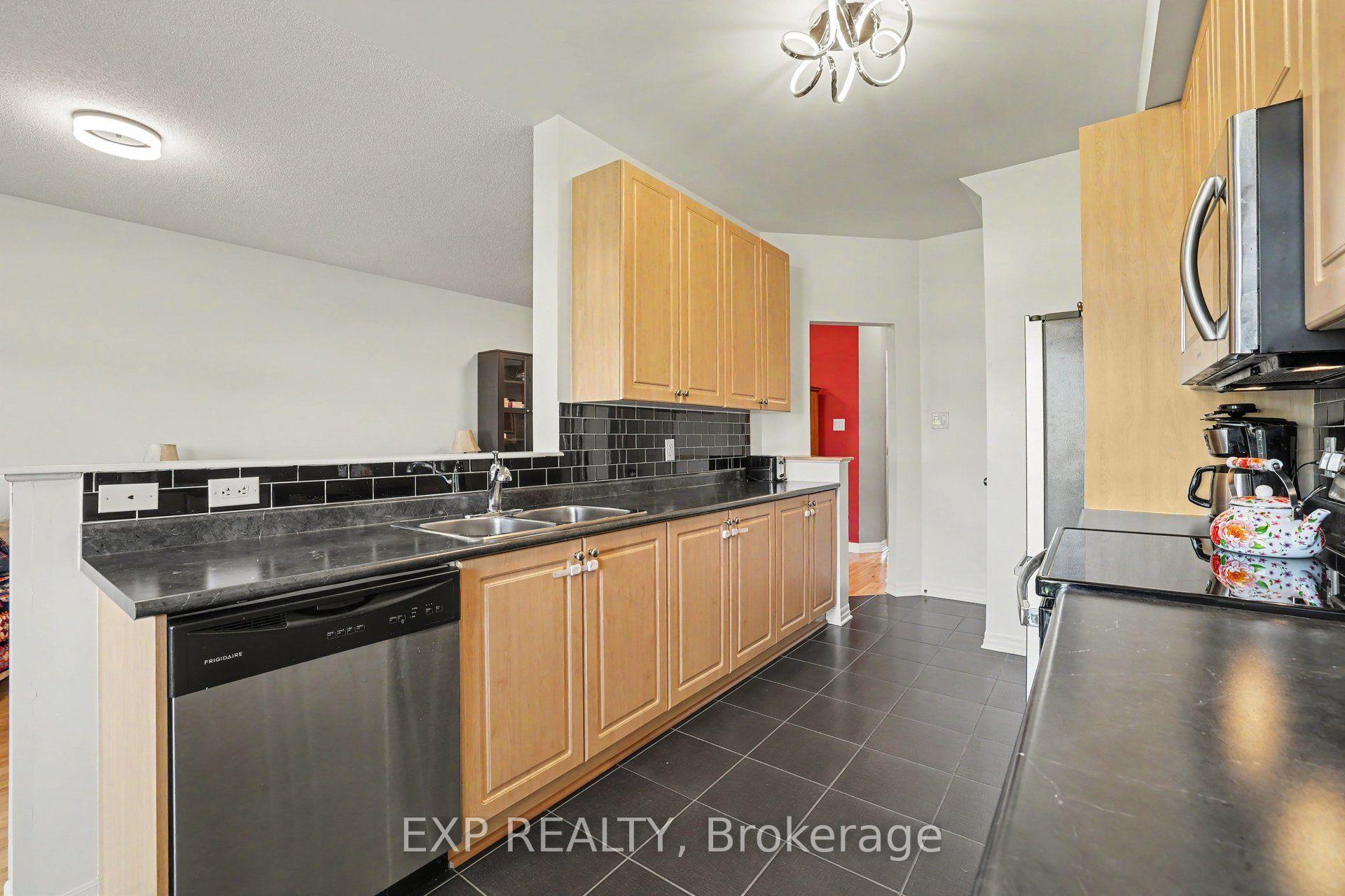 Photo 12 of 115 Hawkshaw Crescent, Ottawa, Barrhaven - Cedargrove/Fraserdale — HOMEH