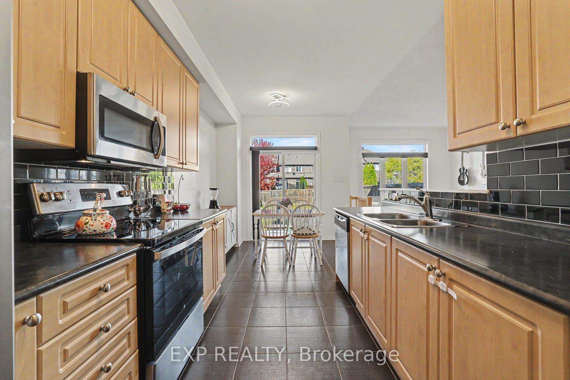 Photo 13 of 115 Hawkshaw Crescent, Ottawa, Barrhaven - Cedargrove/Fraserdale — HOMEH