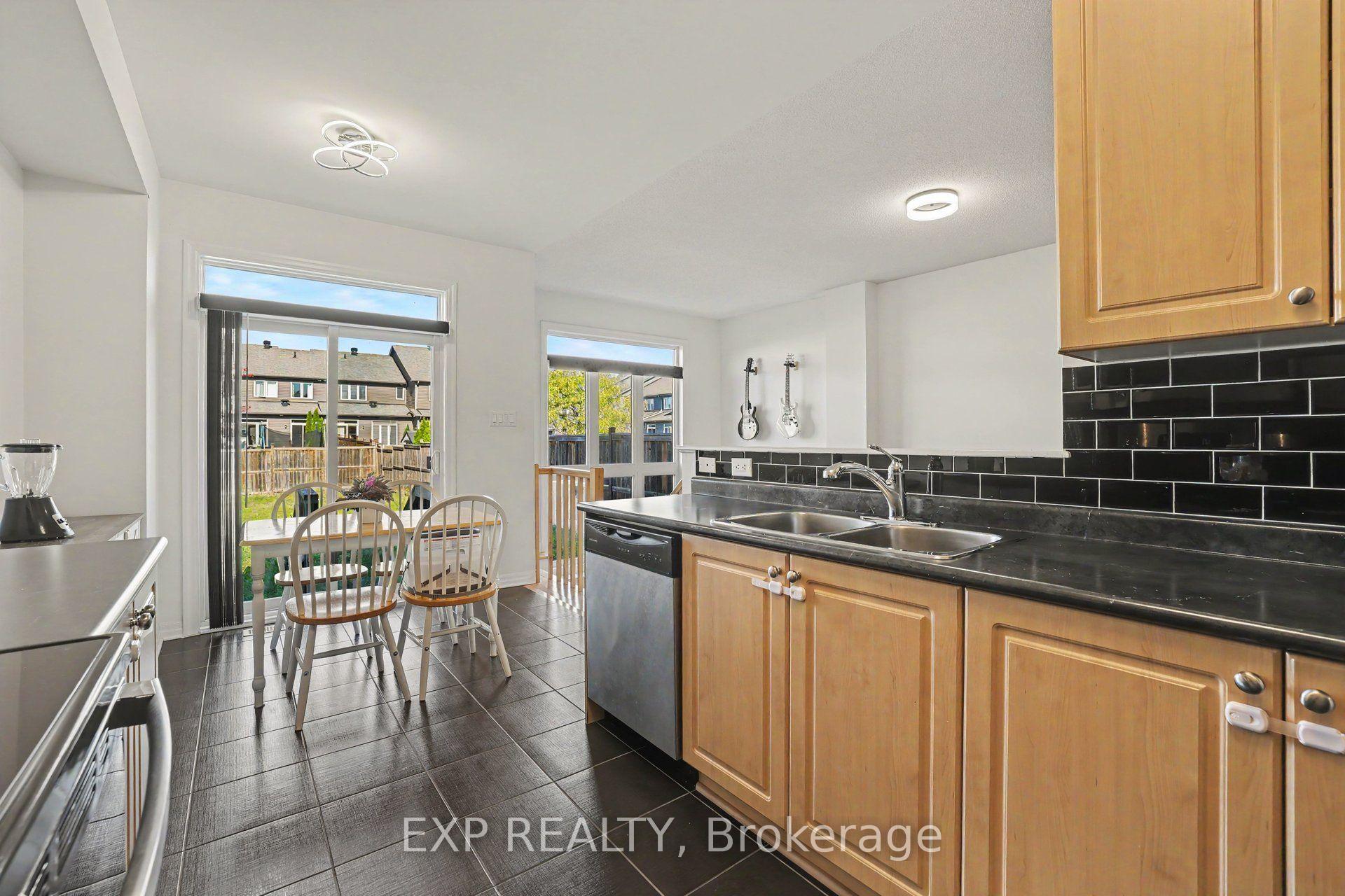 Photo 14 of 115 Hawkshaw Crescent, Ottawa, Barrhaven - Cedargrove/Fraserdale — HOMEH