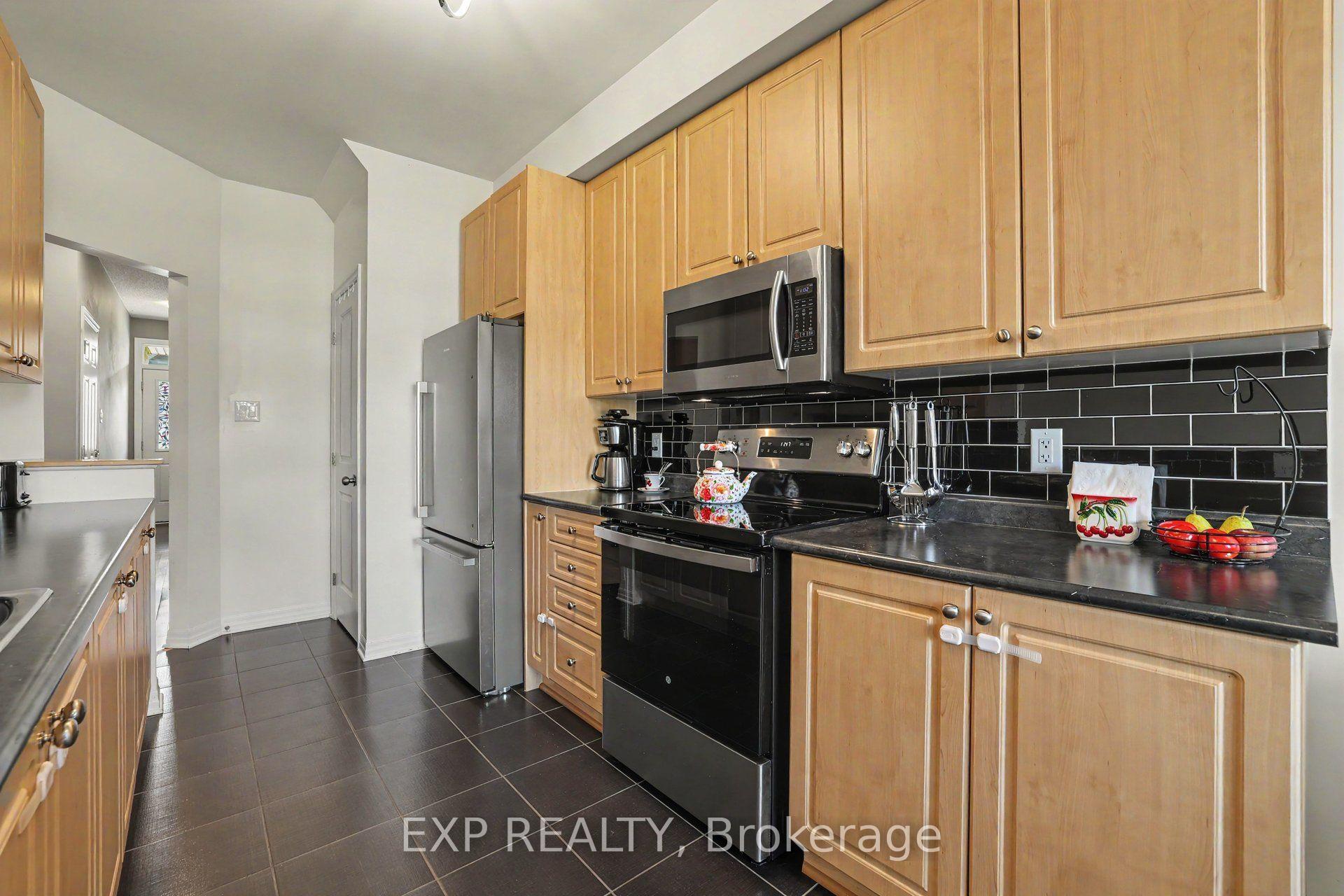 Photo 15 of 115 Hawkshaw Crescent, Ottawa, Barrhaven - Cedargrove/Fraserdale — HOMEH