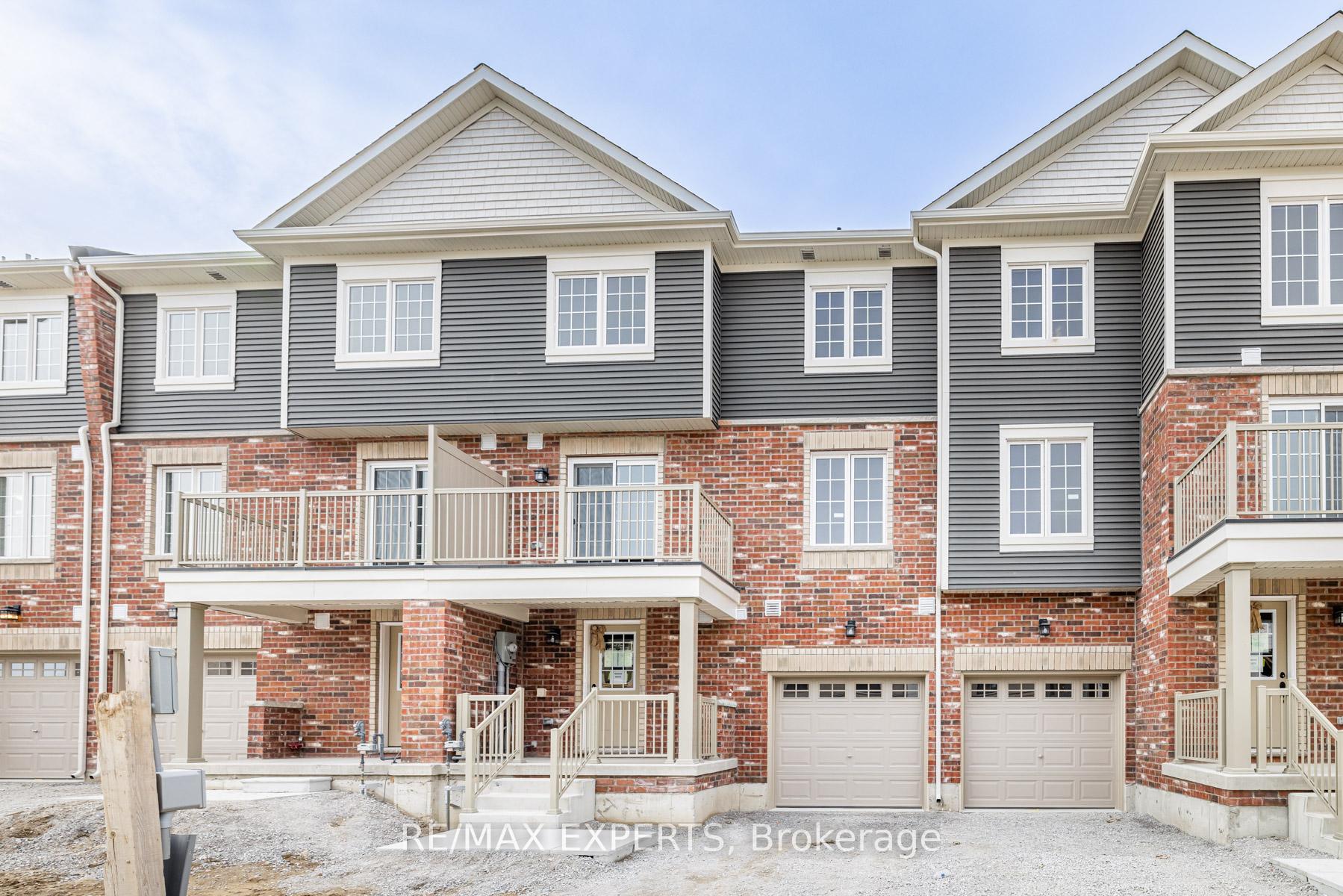 Photo 4 of 13 Silo Mews, Barrie, Rural Barrie Southeast — HOMEH