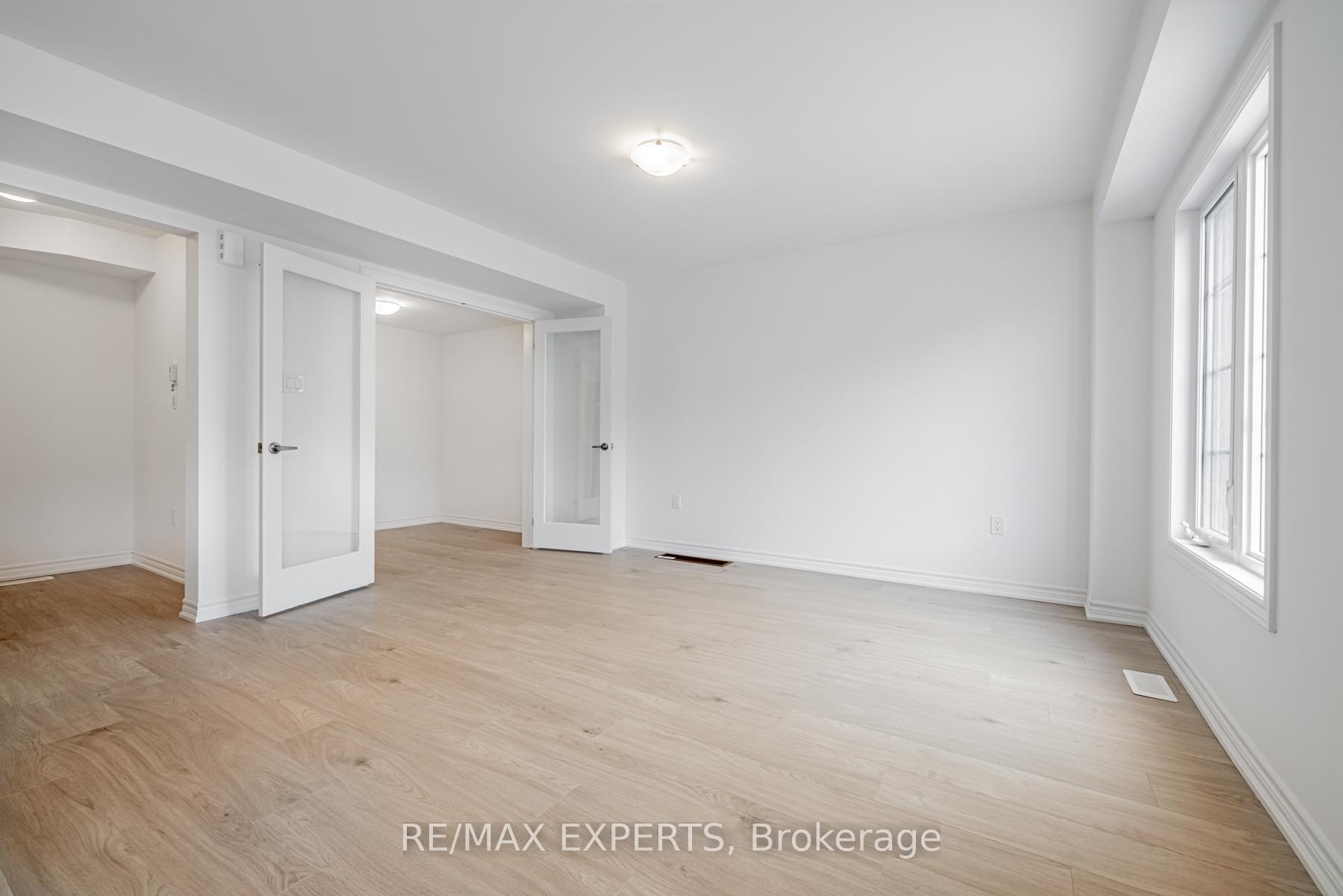 Photo 7 of 13 Silo Mews, Barrie, Rural Barrie Southeast — HOMEH