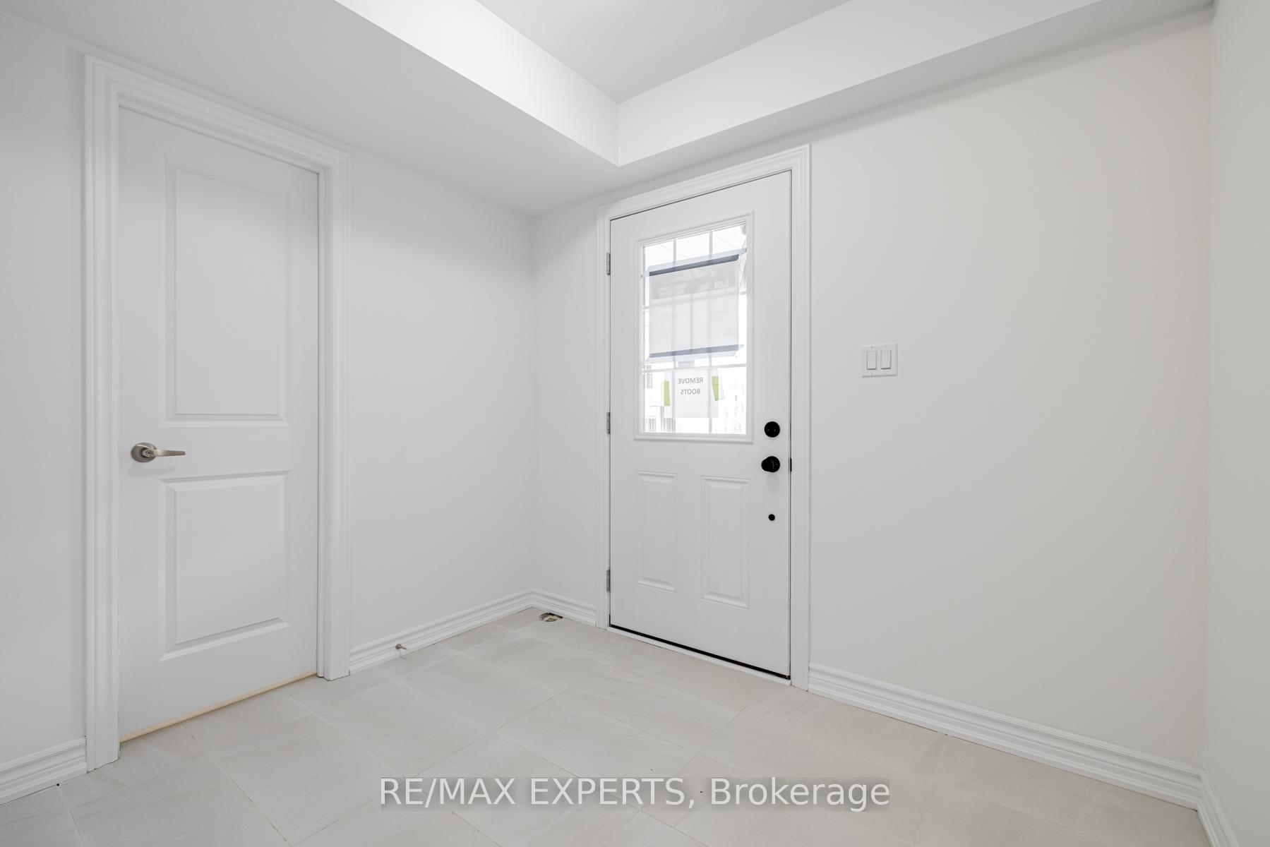 Photo 20 of 13 Silo Mews, Barrie, Rural Barrie Southeast — HOMEH