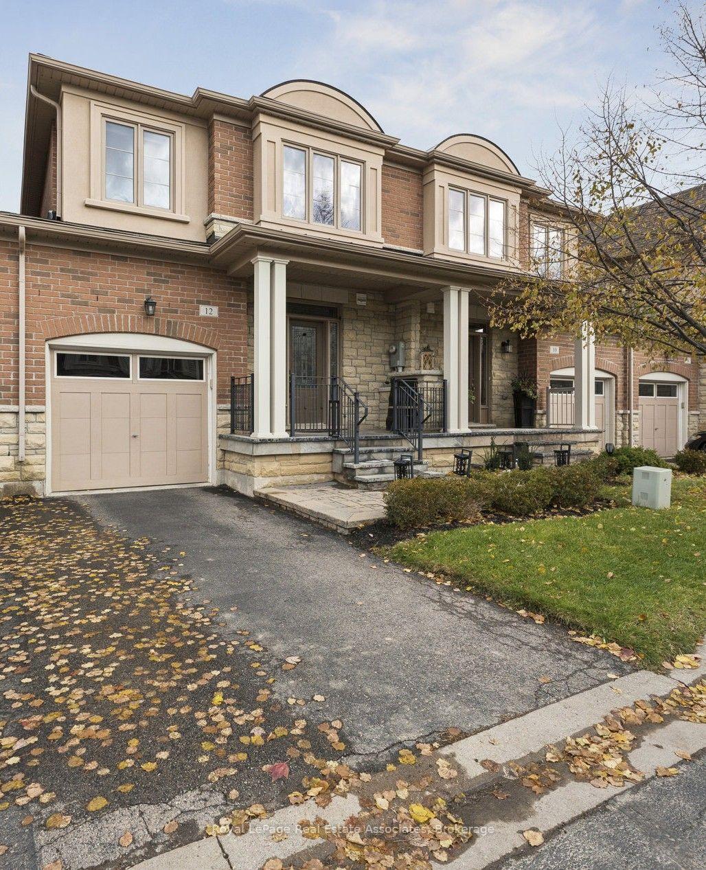 Photo 1 of 12 Diamond Leaf Lane, Halton Hills, Georgetown — HOMEH