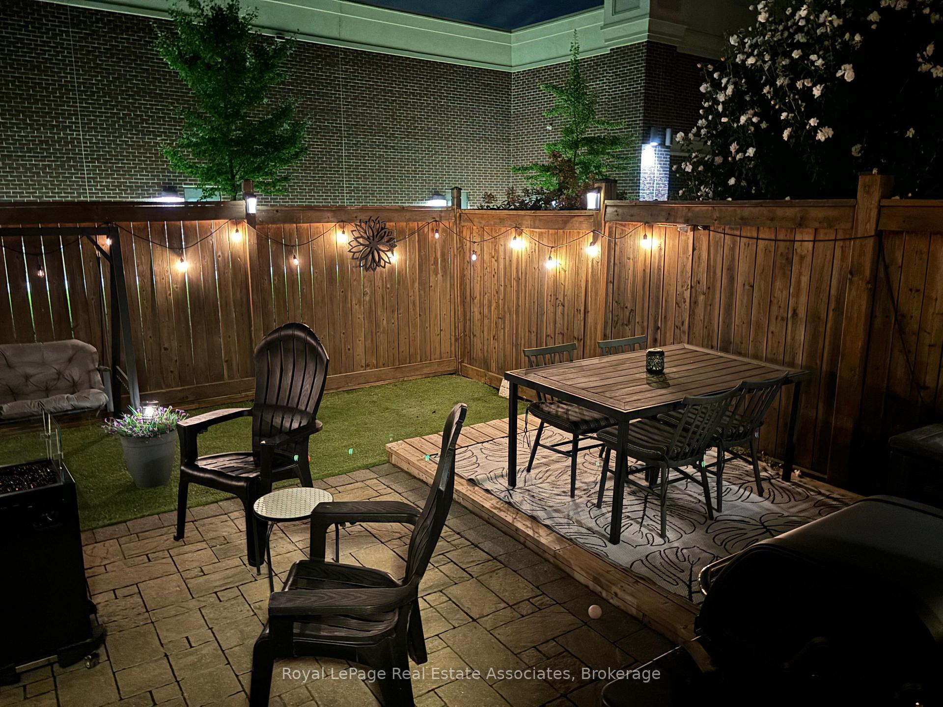 Photo 31 of 12 Diamond Leaf Lane, Halton Hills, Georgetown — HOMEH