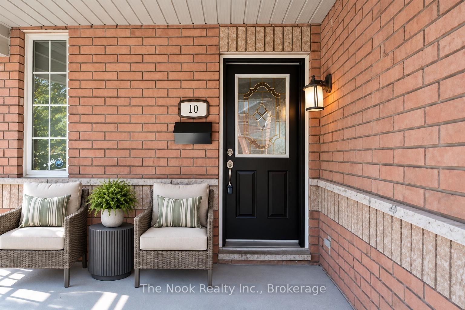 Photo 3 of 10 Melody Drive, Whitby, Brooklin — HOMEH