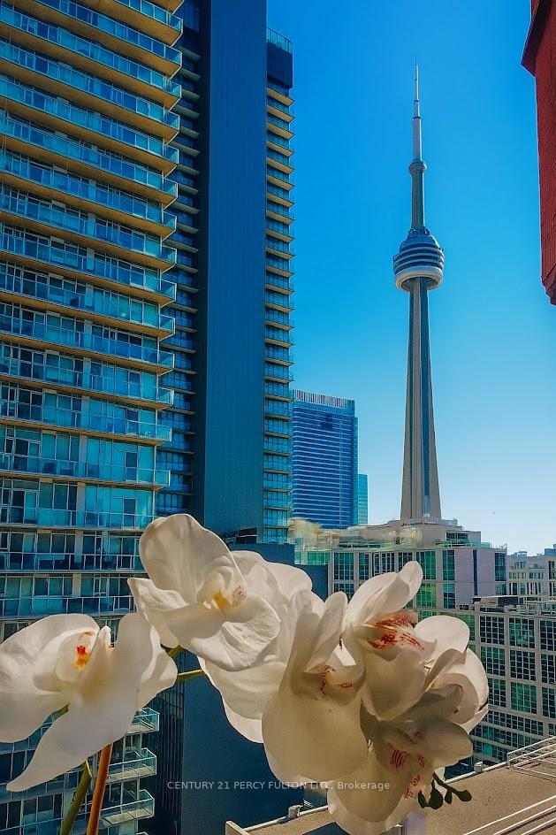 Photo of Unit 1204, 393 King Street W