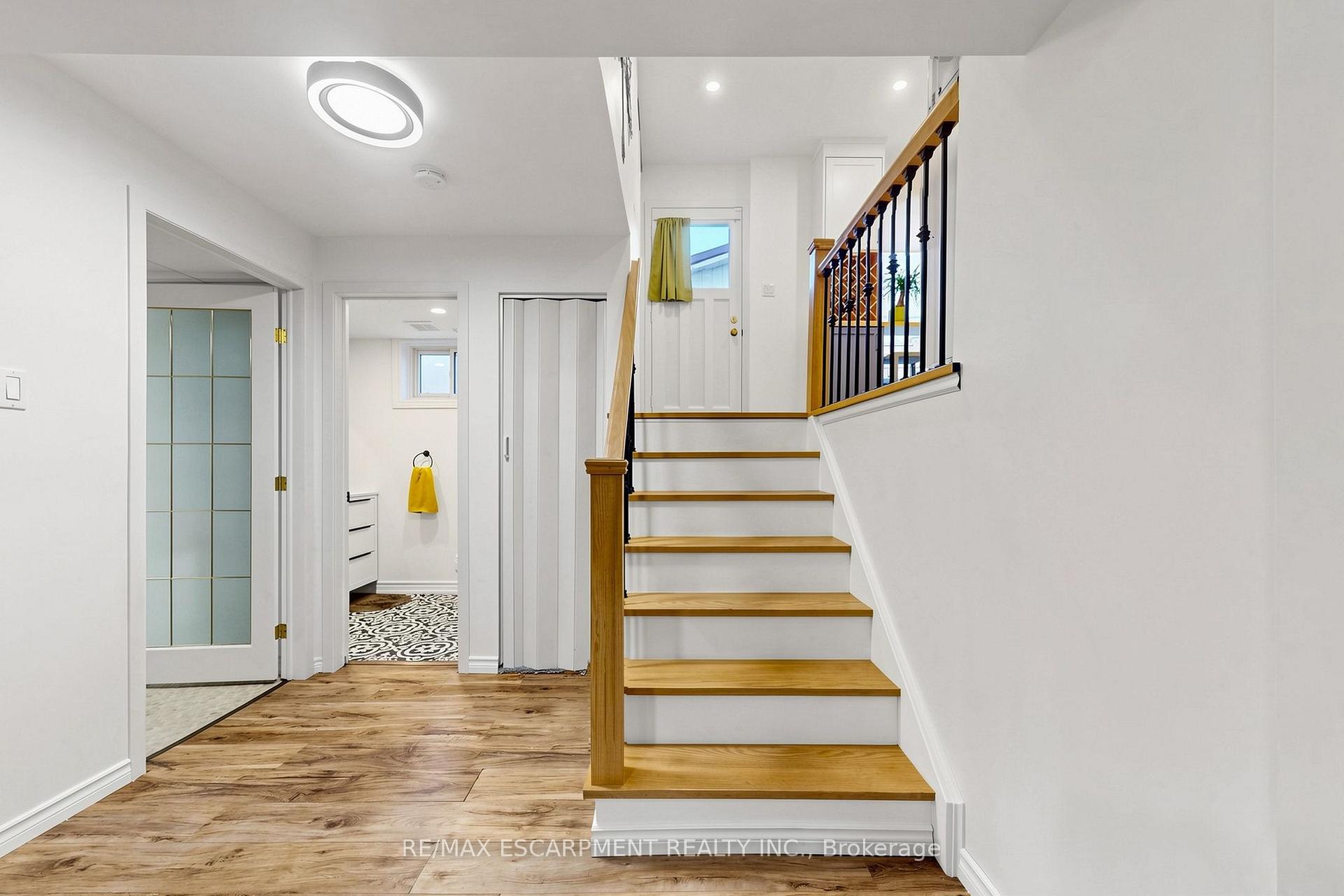 Photo 27 of 341 Lynnwood Drive, Oakville, Falgarwood — HOMEH