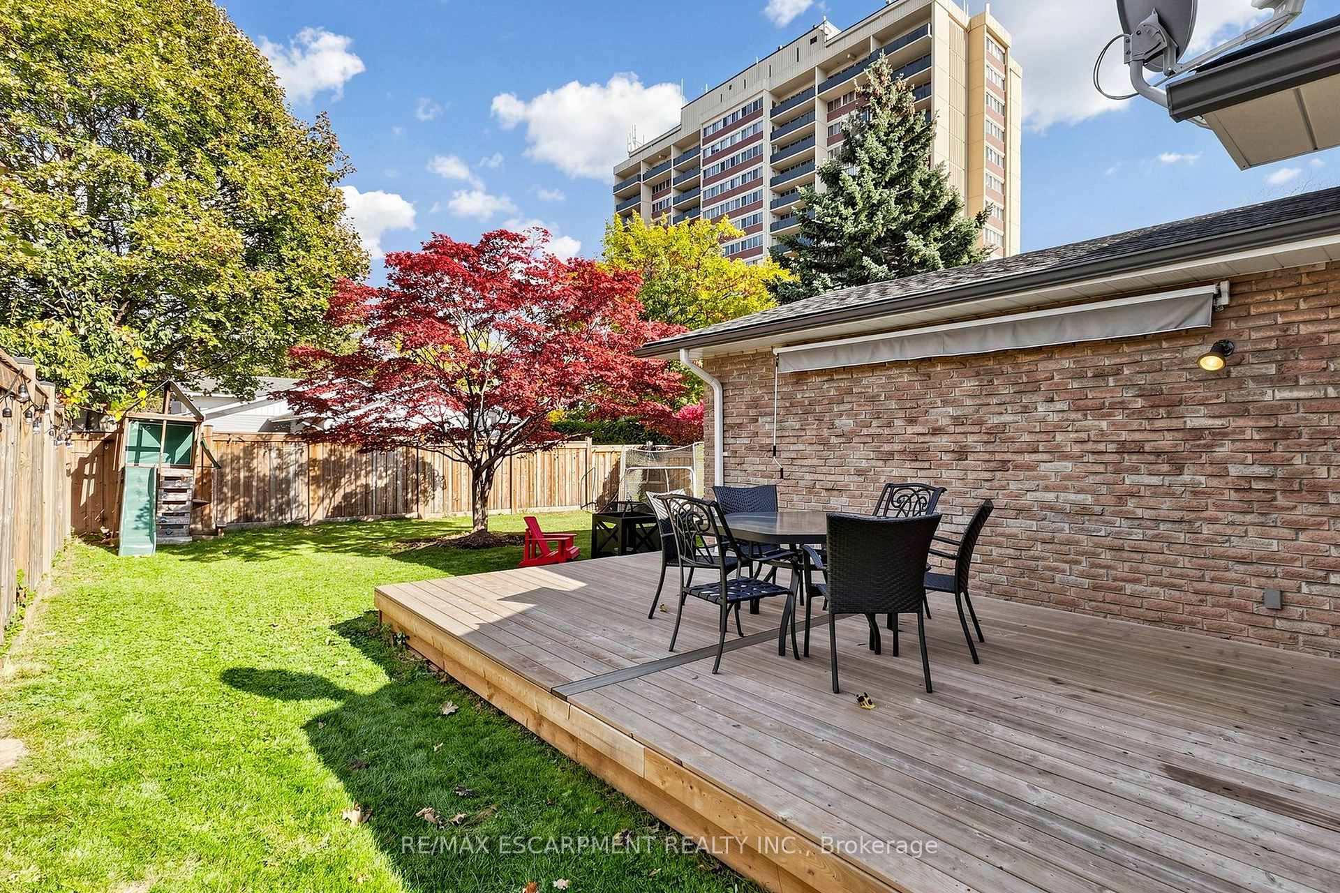 Photo 35 of 341 Lynnwood Drive, Oakville, Falgarwood — HOMEH