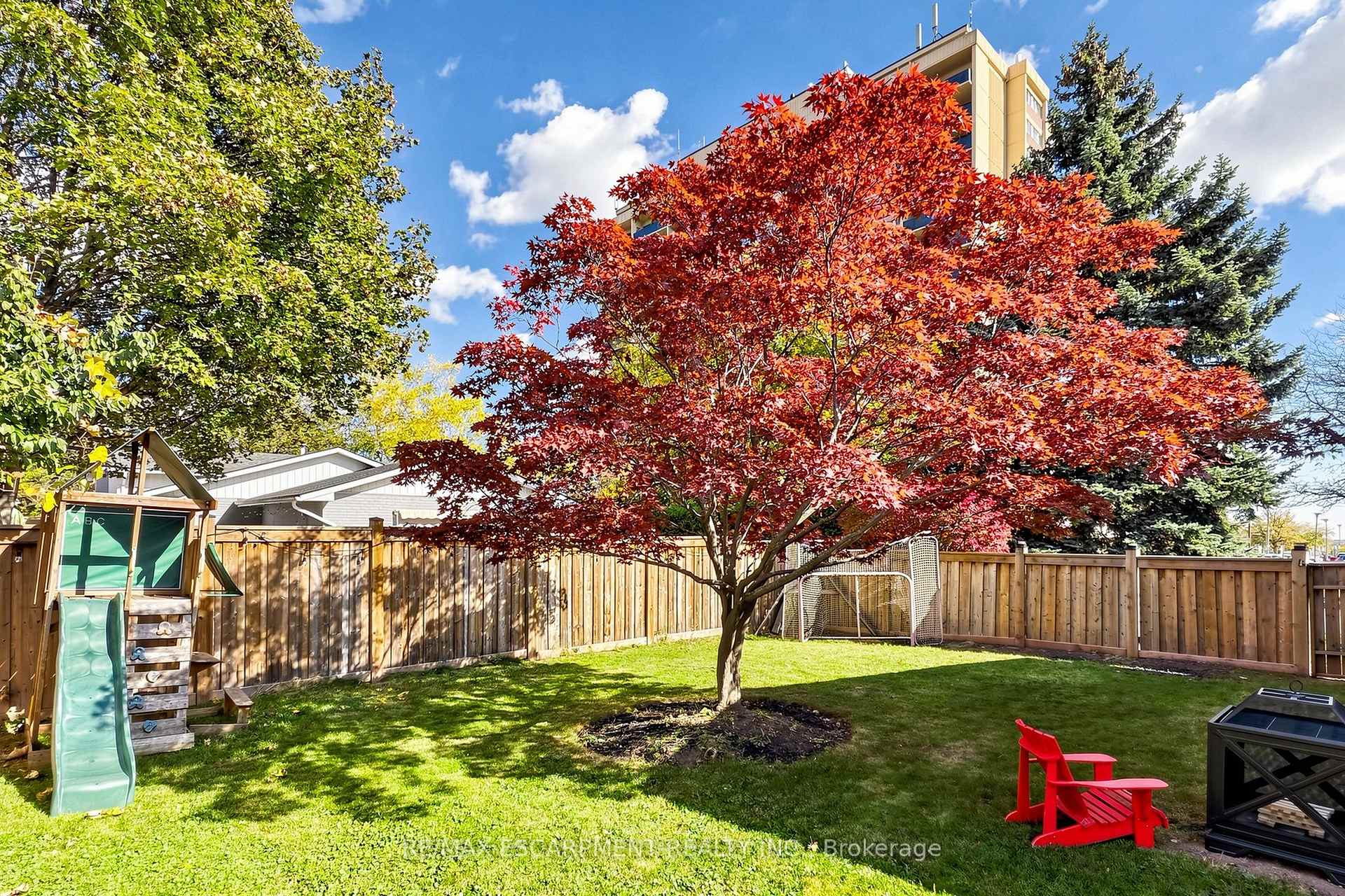 Photo 38 of 341 Lynnwood Drive, Oakville, Falgarwood — HOMEH