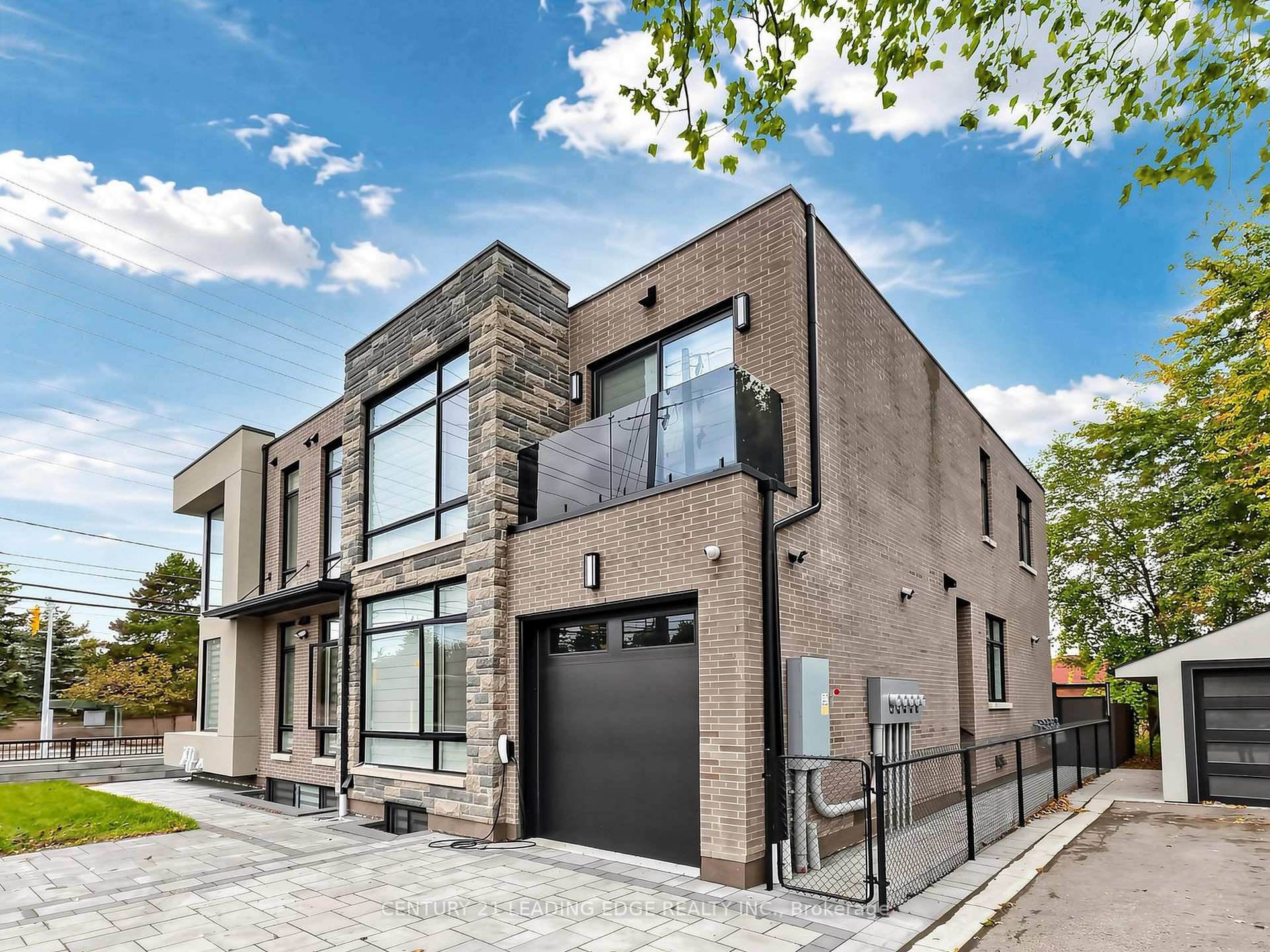 Photo 3 of Unit 5B, 170 Dixon Road, Etobicoke, Kingsview Village-The Westway — HOMEH