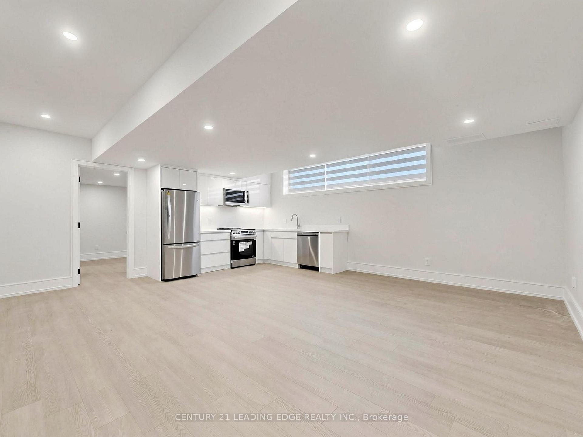 Photo 6 of Unit 5B, 170 Dixon Road, Etobicoke, Kingsview Village-The Westway — HOMEH