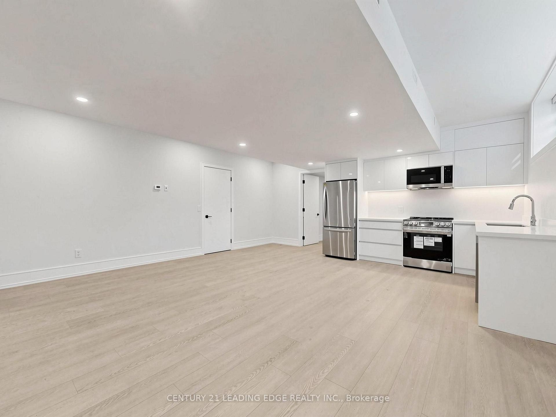 Photo 7 of Unit 5B, 170 Dixon Road, Etobicoke, Kingsview Village-The Westway — HOMEH
