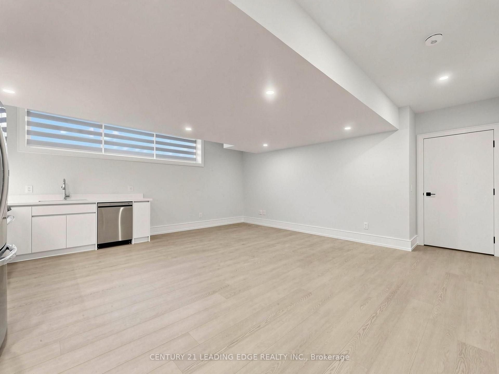 Photo 8 of Unit 5B, 170 Dixon Road, Etobicoke, Kingsview Village-The Westway — HOMEH