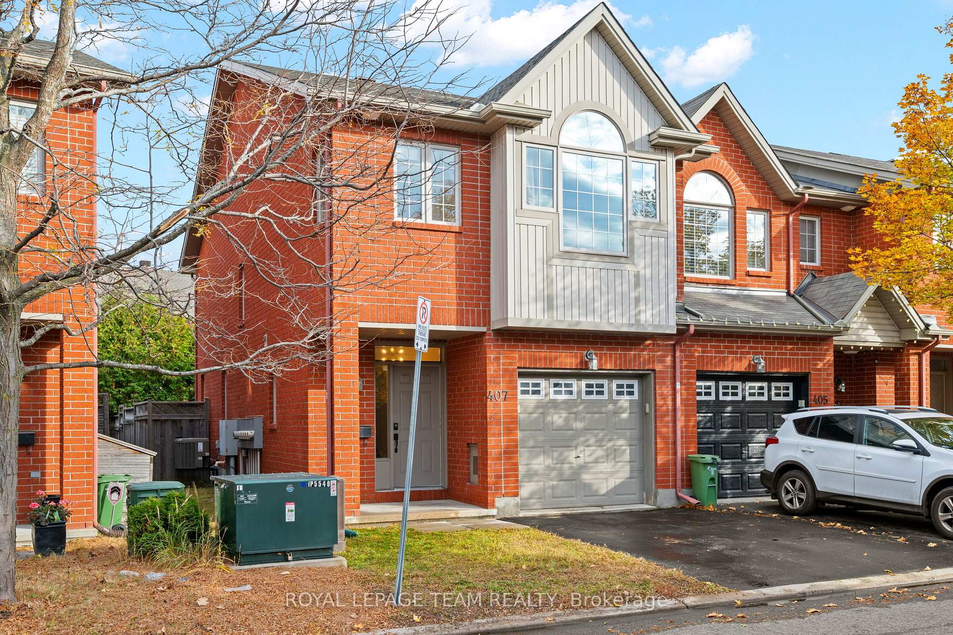 Photo 2 of 407 Meilleur Private, Ottawa, Vanier — HOMEH