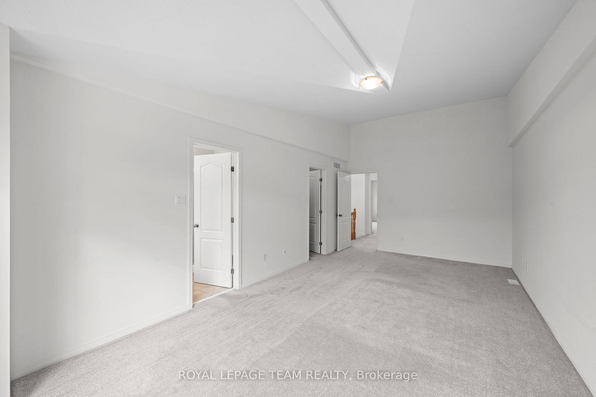 Photo 15 of 407 Meilleur Private, Ottawa, Vanier — HOMEH