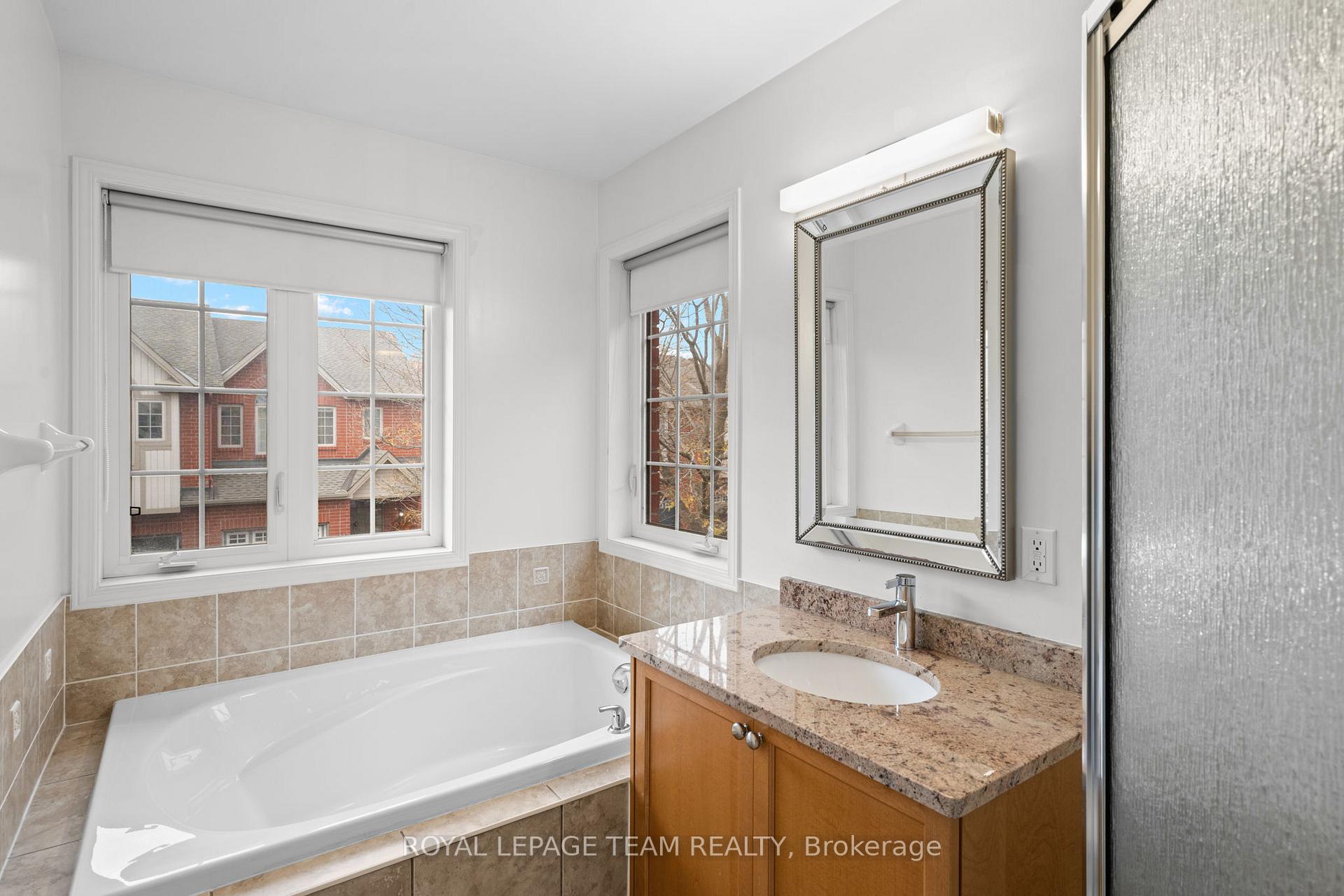 Photo 17 of 407 Meilleur Private, Ottawa, Vanier — HOMEH