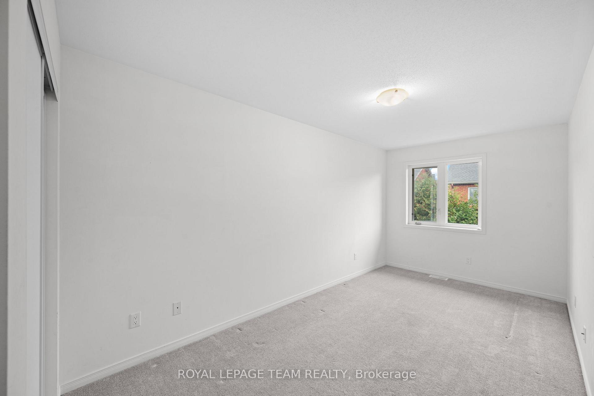 Photo 21 of 407 Meilleur Private, Ottawa, Vanier — HOMEH