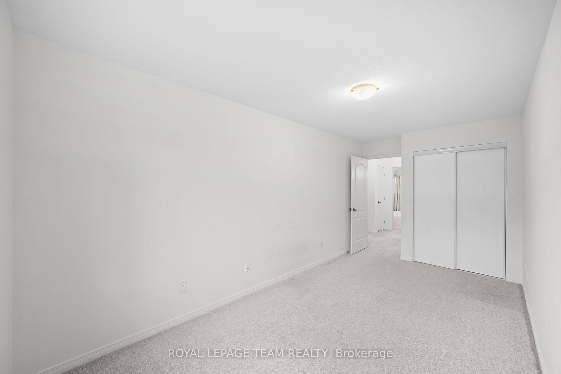 Photo 22 of 407 Meilleur Private, Ottawa, Vanier — HOMEH