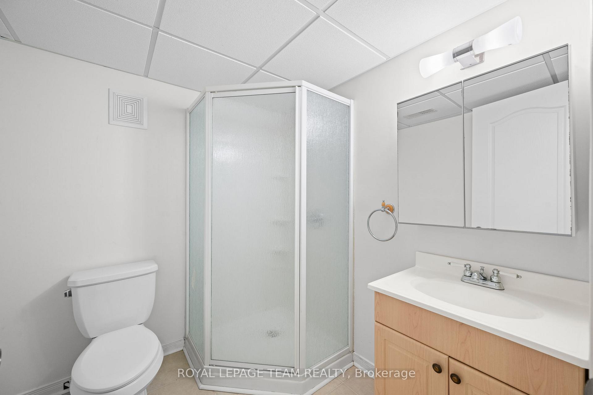 Photo 24 of 407 Meilleur Private, Ottawa, Vanier — HOMEH