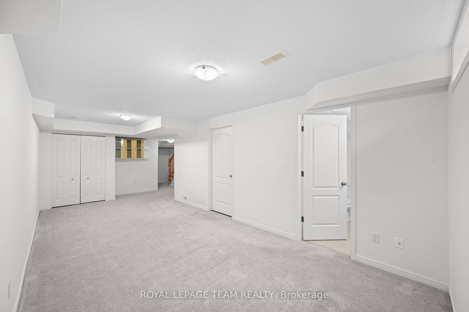 Photo 27 of 407 Meilleur Private, Ottawa, Vanier — HOMEH