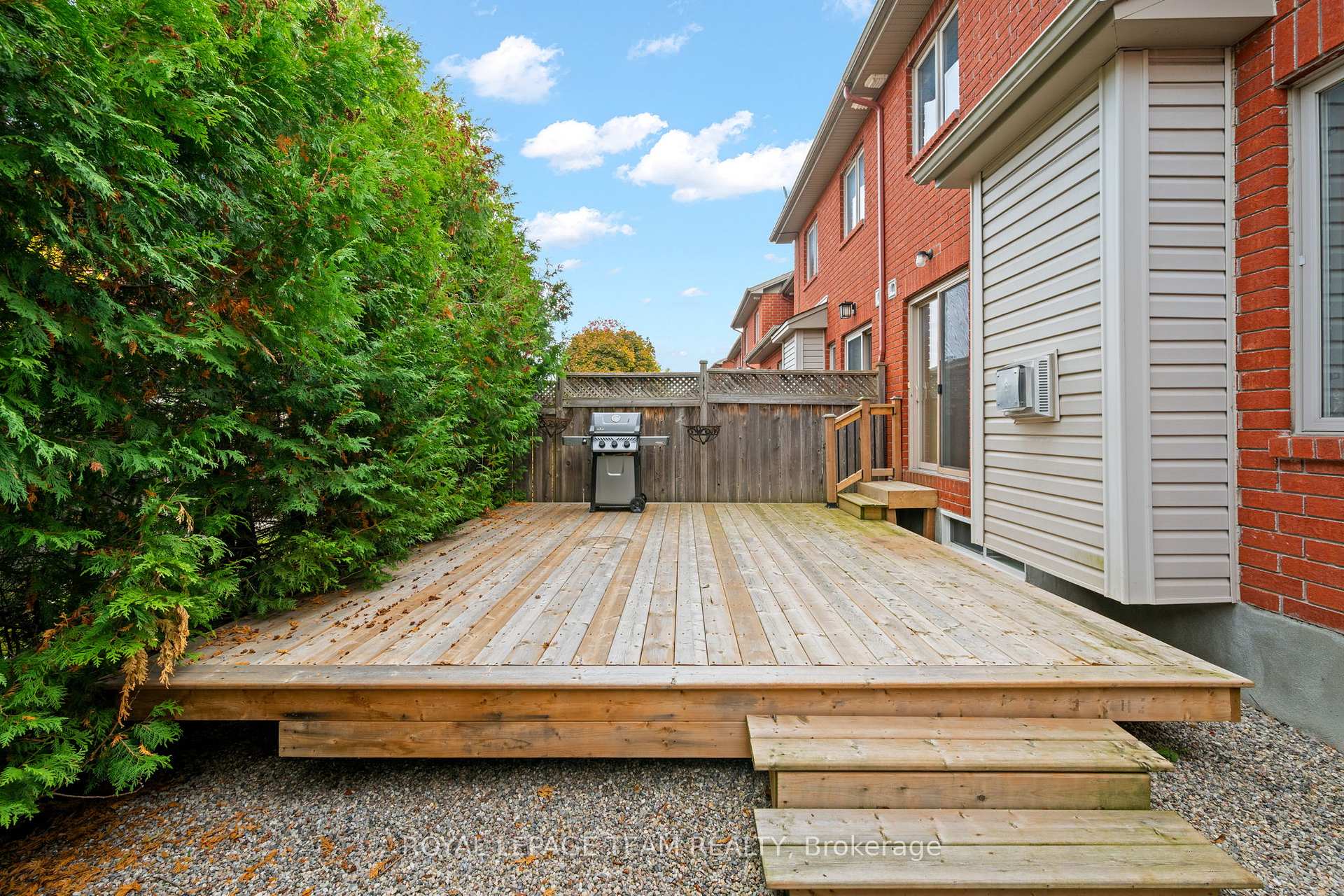 Photo 30 of 407 Meilleur Private, Ottawa, Vanier — HOMEH