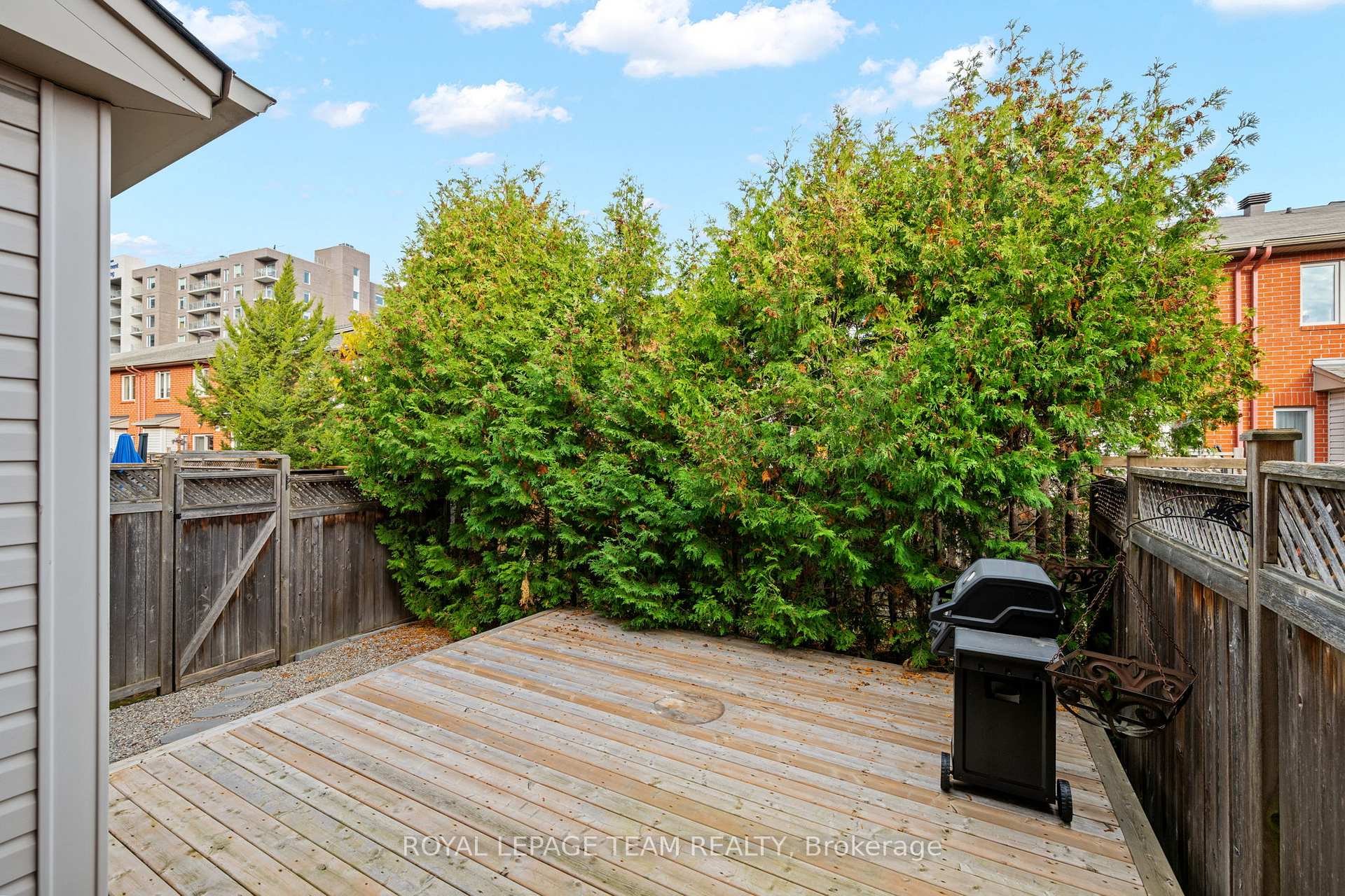 Photo 32 of 407 Meilleur Private, Ottawa, Vanier — HOMEH