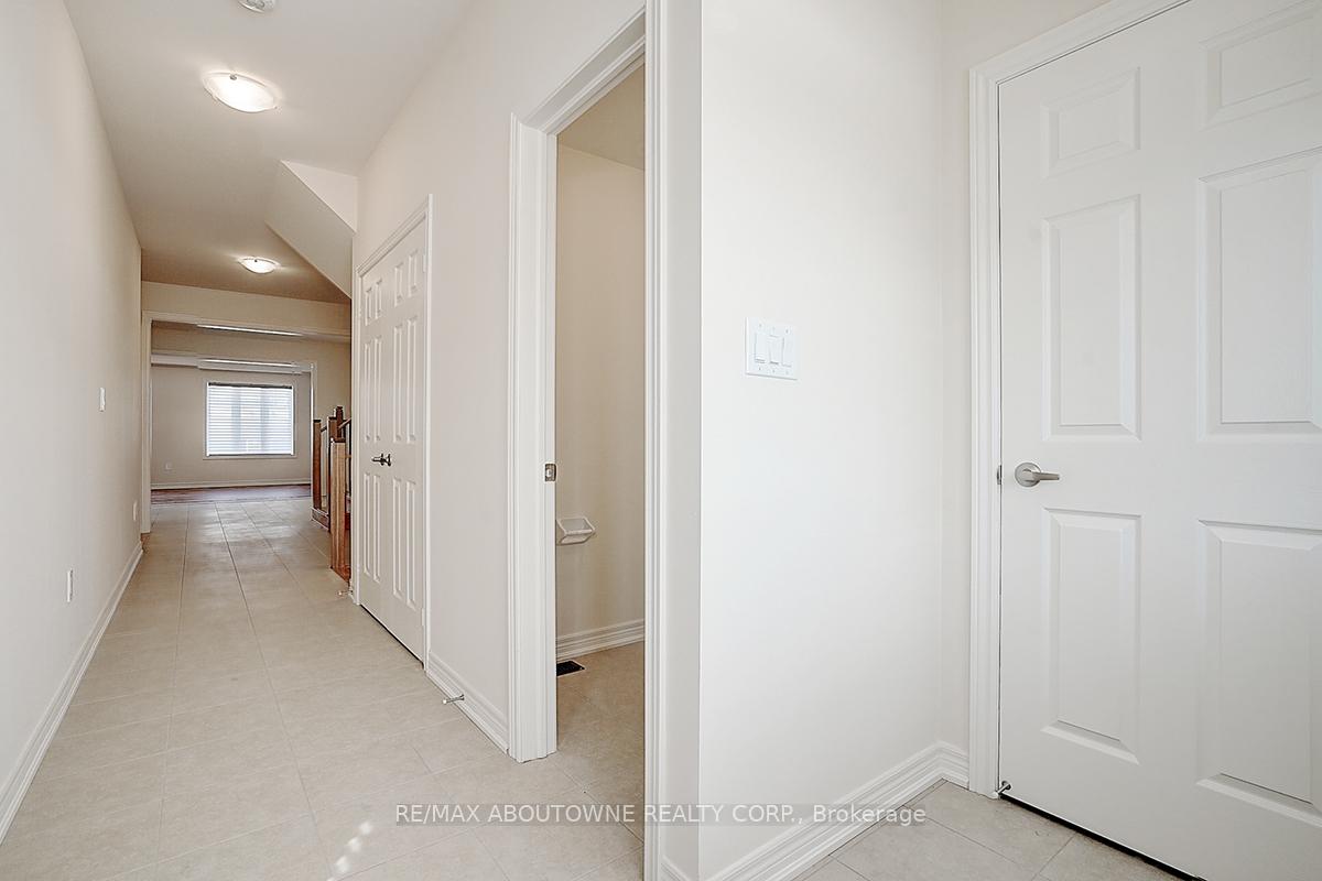 Photo 3 of 3175 Crystal Drive, Oakville, Glenorchy — HOMEH