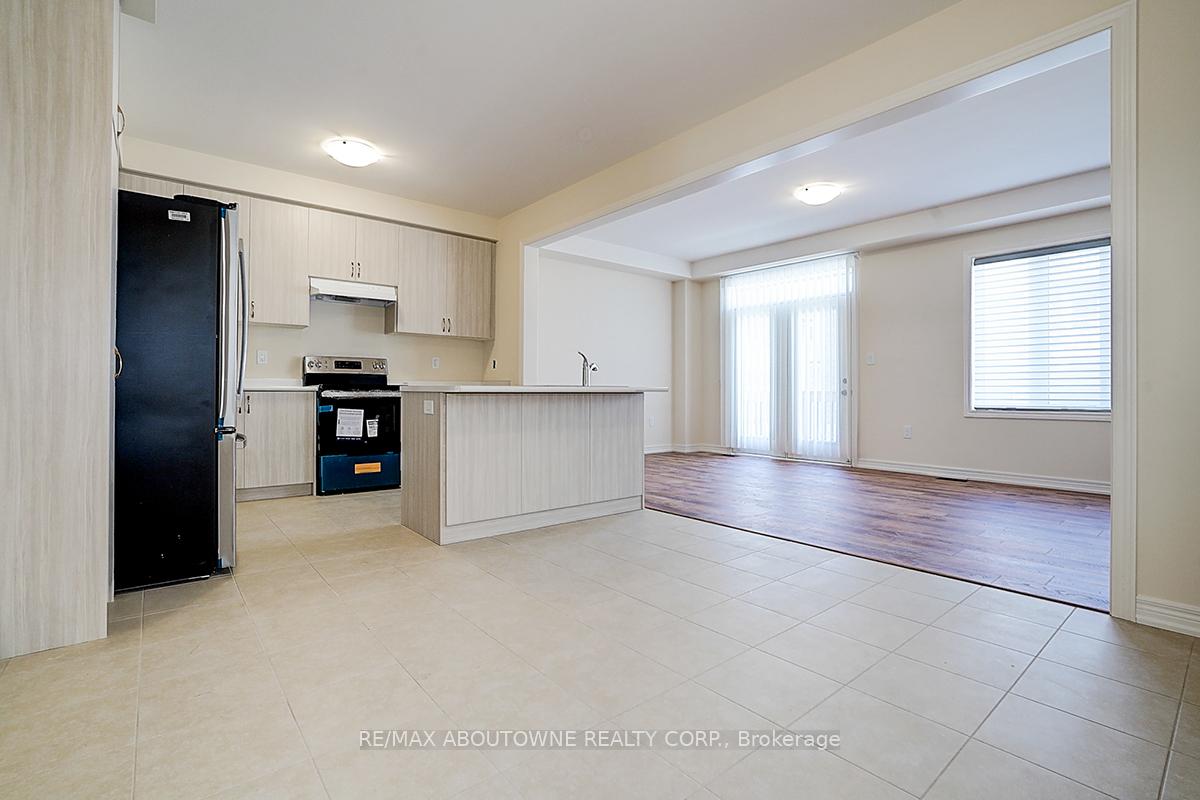 Photo 8 of 3175 Crystal Drive, Oakville, Glenorchy — HOMEH
