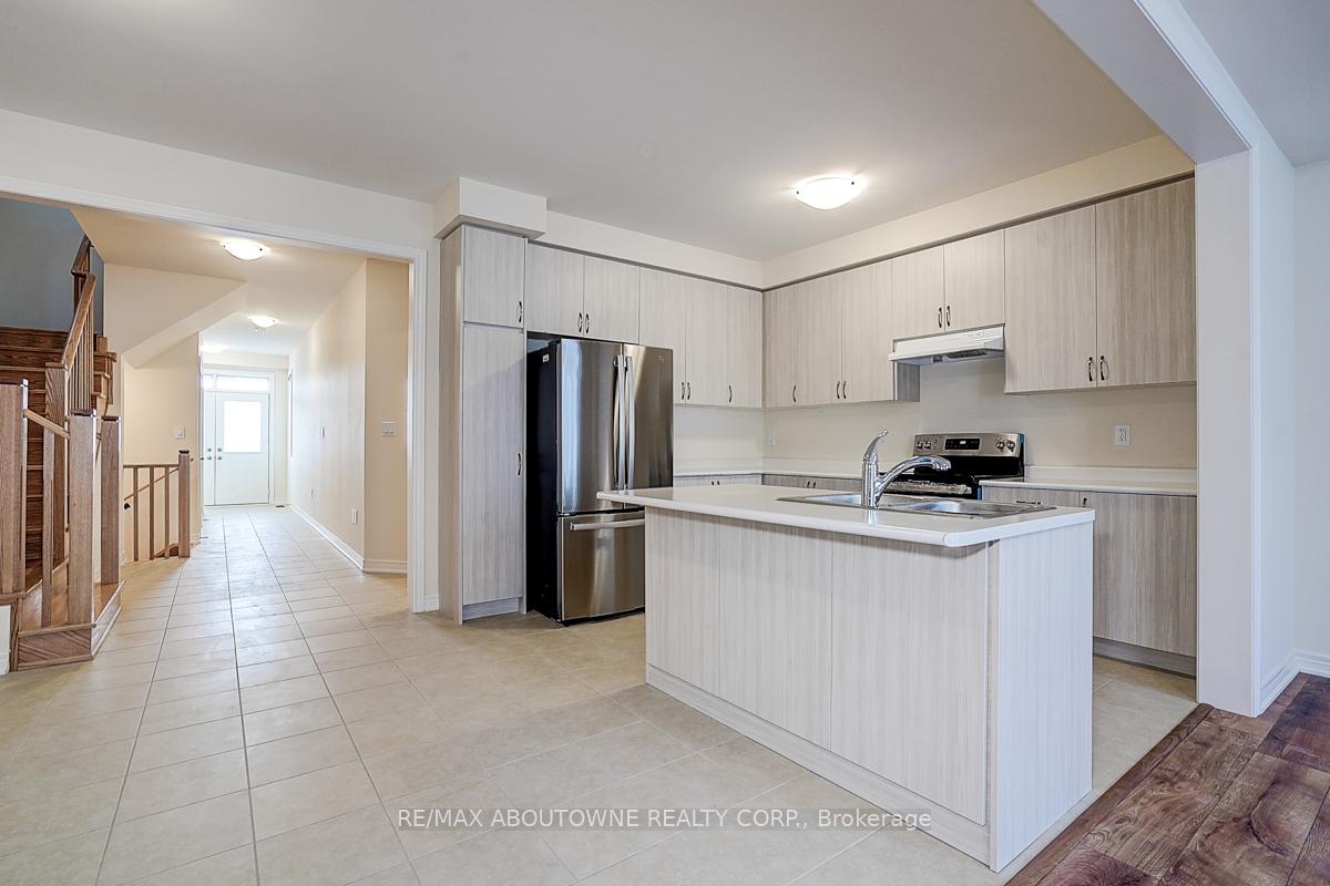 Photo 9 of 3175 Crystal Drive, Oakville, Glenorchy — HOMEH