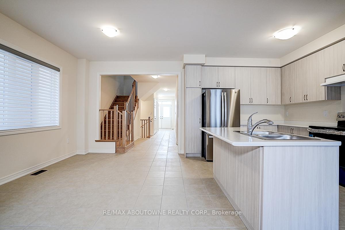Photo 10 of 3175 Crystal Drive, Oakville, Glenorchy — HOMEH