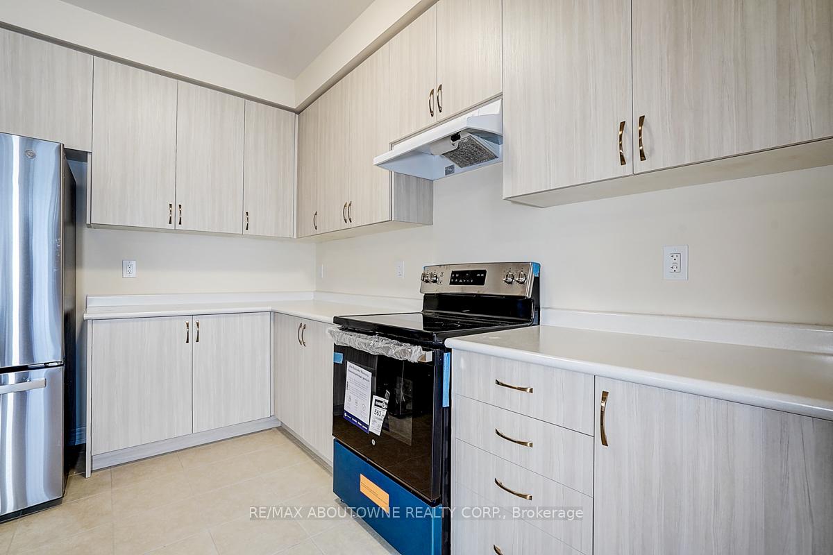 Photo 12 of 3175 Crystal Drive, Oakville, Glenorchy — HOMEH