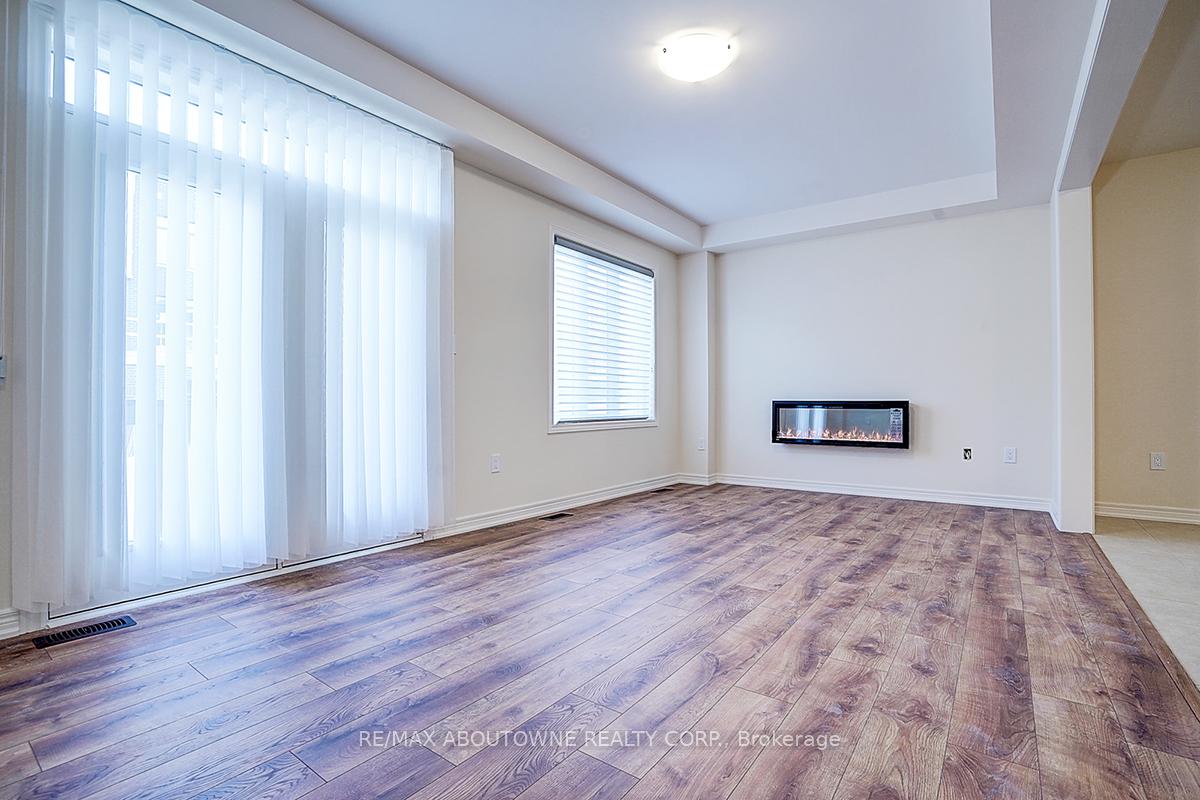 Photo 15 of 3175 Crystal Drive, Oakville, Glenorchy — HOMEH