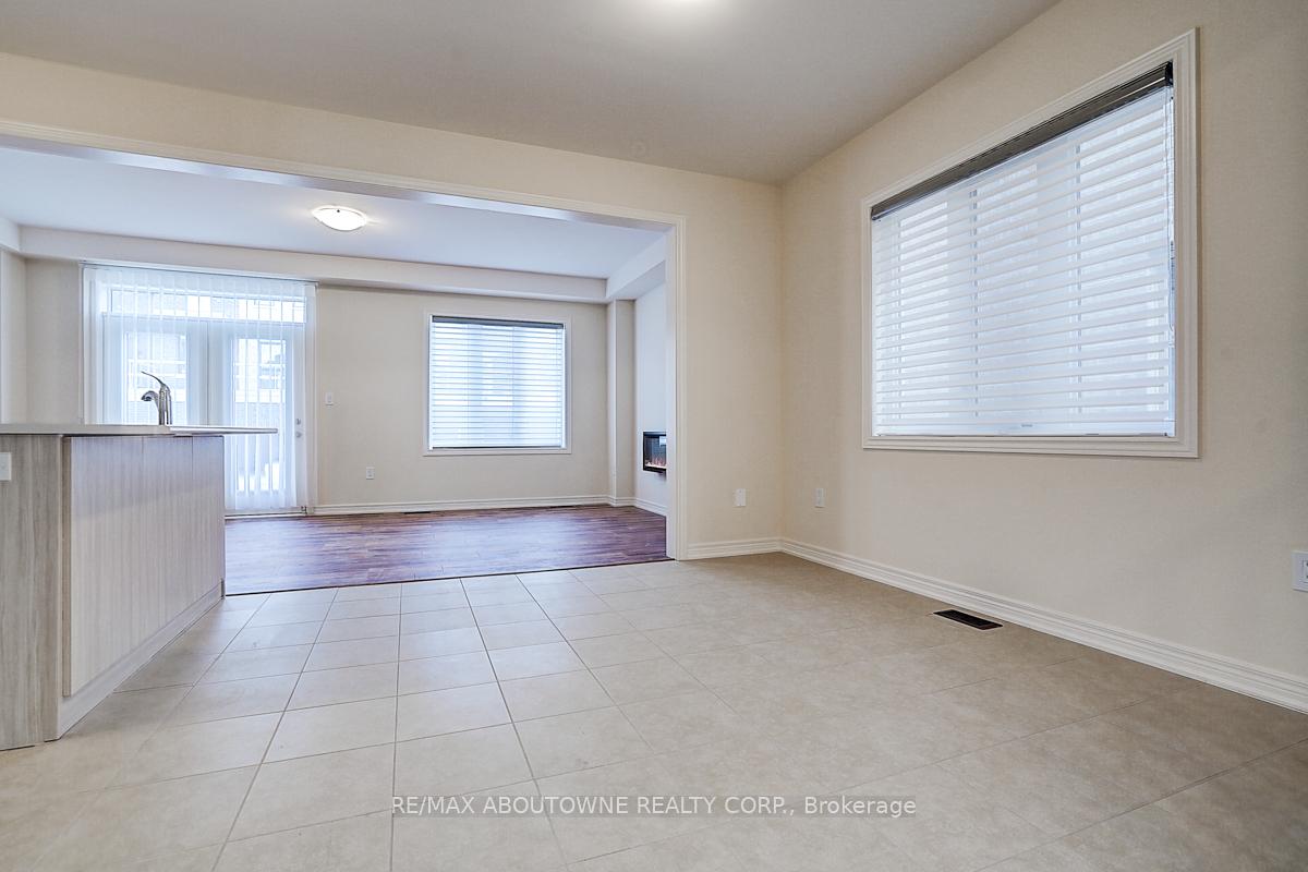 Photo 16 of 3175 Crystal Drive, Oakville, Glenorchy — HOMEH
