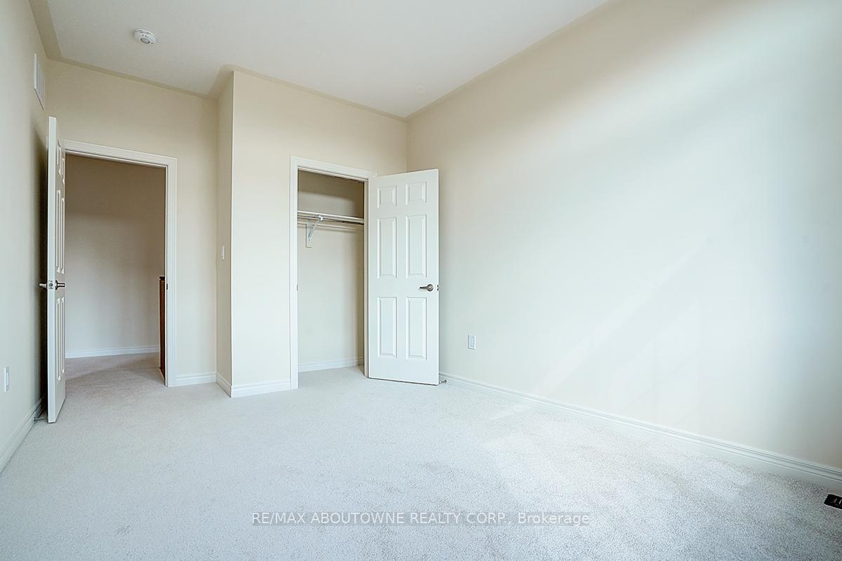 Photo 24 of 3175 Crystal Drive, Oakville, Glenorchy — HOMEH