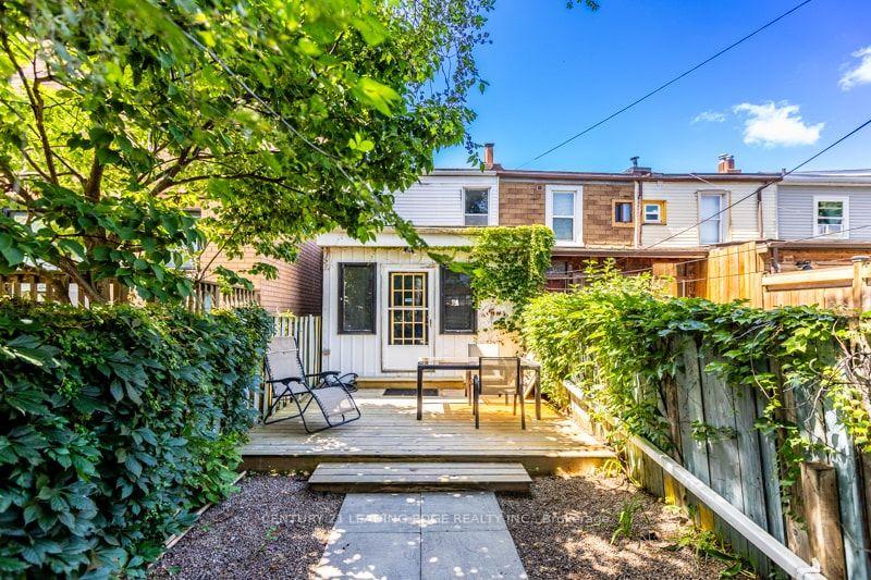 Photo 42 of 93 Muriel Avenue N, Toronto, Danforth — HOMEH