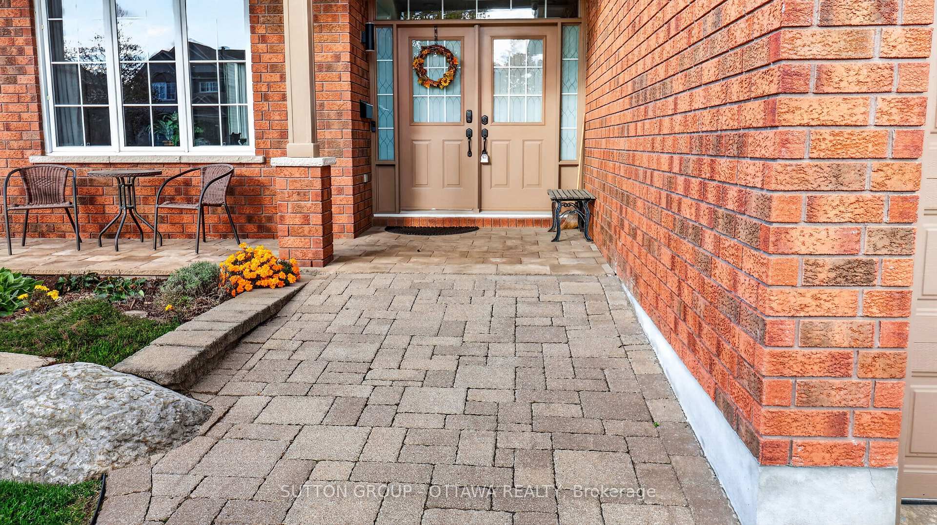 Photo 3 of 4185 Wolfe Point Way, Ottawa, Riverside South/Gloucester Glen — HOMEH