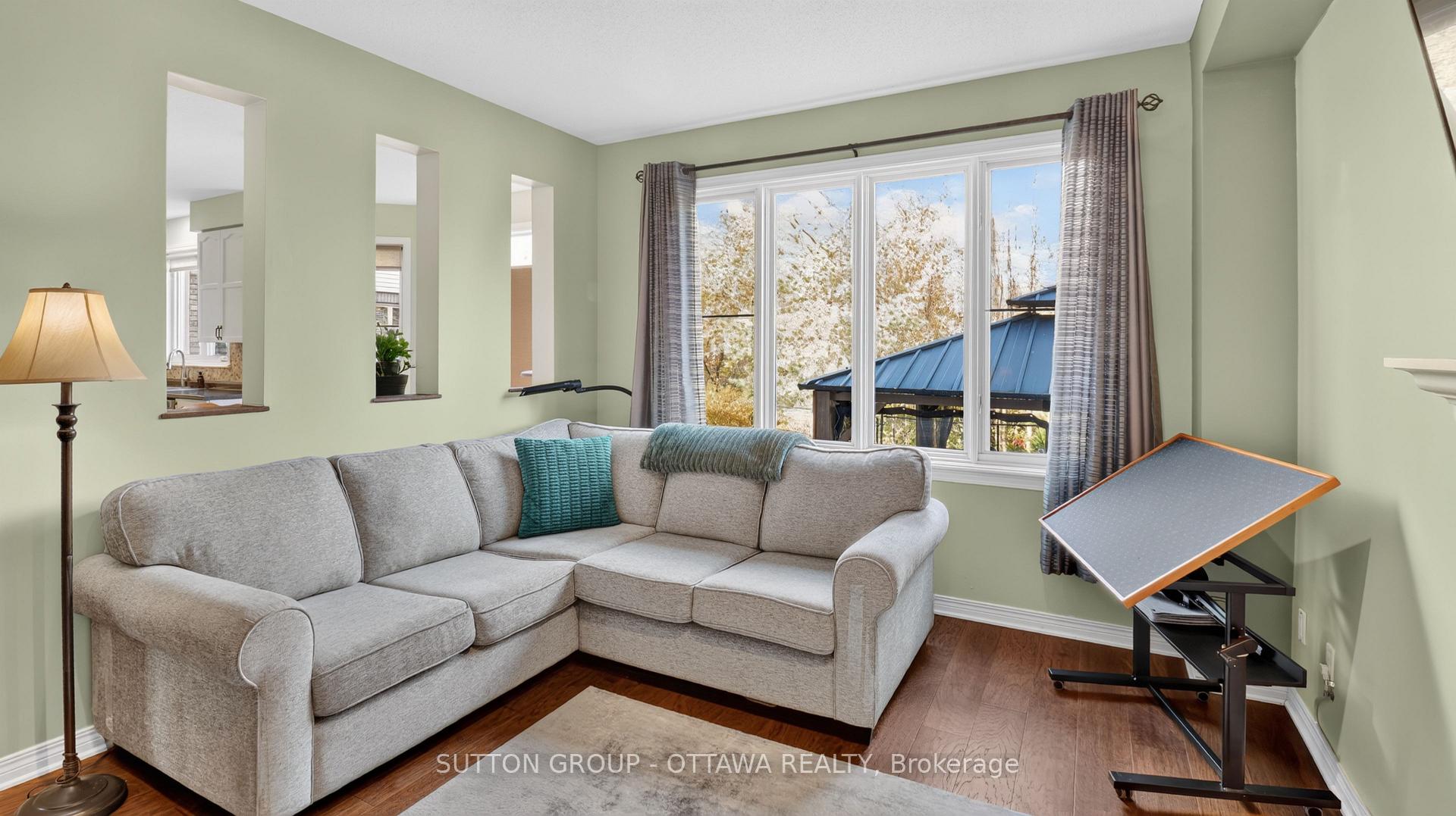 Photo 16 of 4185 Wolfe Point Way, Ottawa, Riverside South/Gloucester Glen — HOMEH