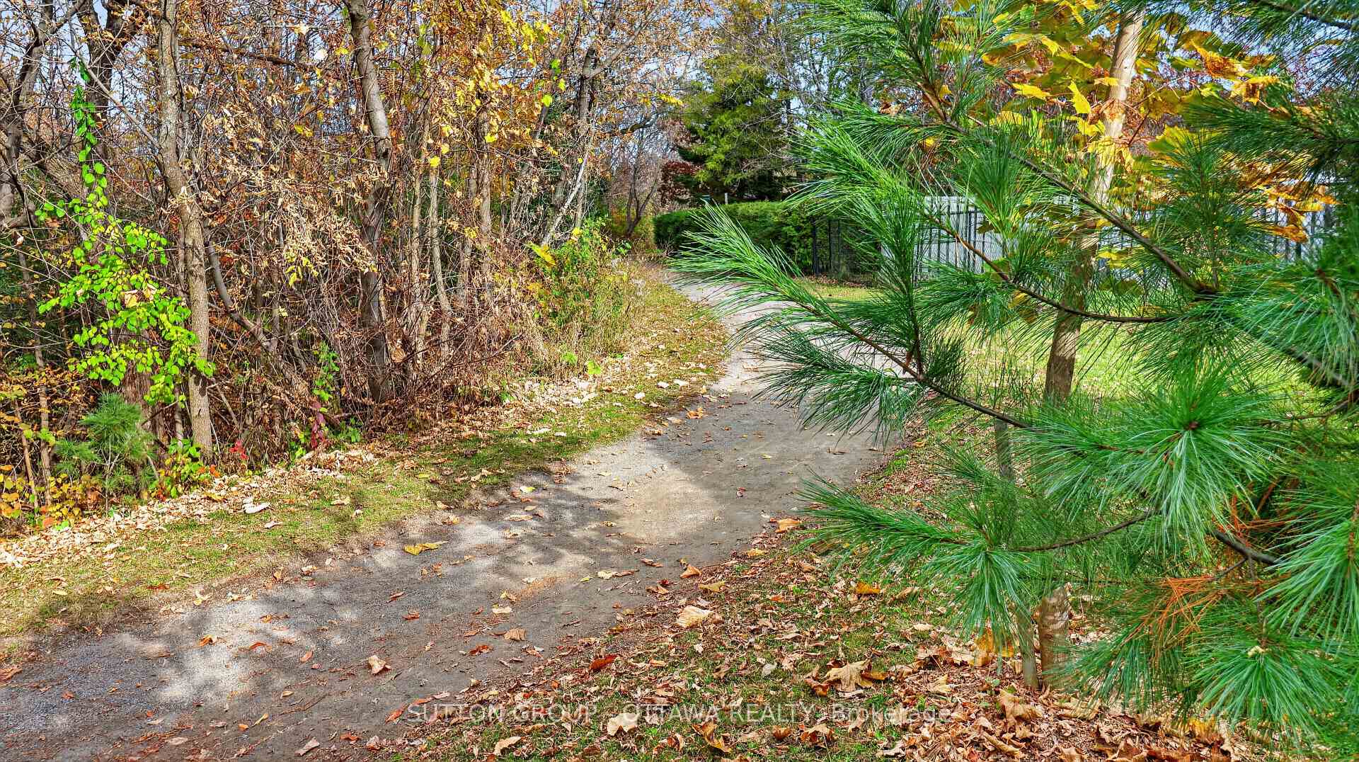 Photo 46 of 4185 Wolfe Point Way, Ottawa, Riverside South/Gloucester Glen — HOMEH
