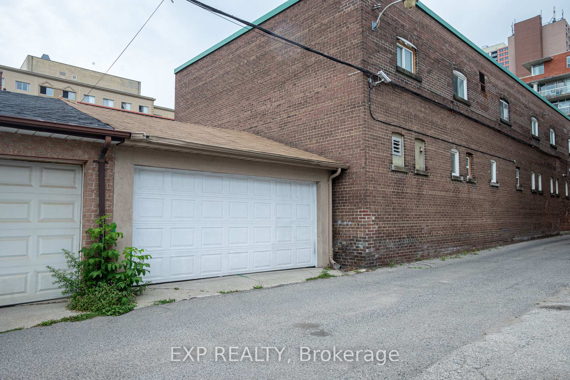 Photo 2 of 971 Lansdowne Avenue, Toronto, Dovercourt-Wallace Emerson-Junction — HOMEH
